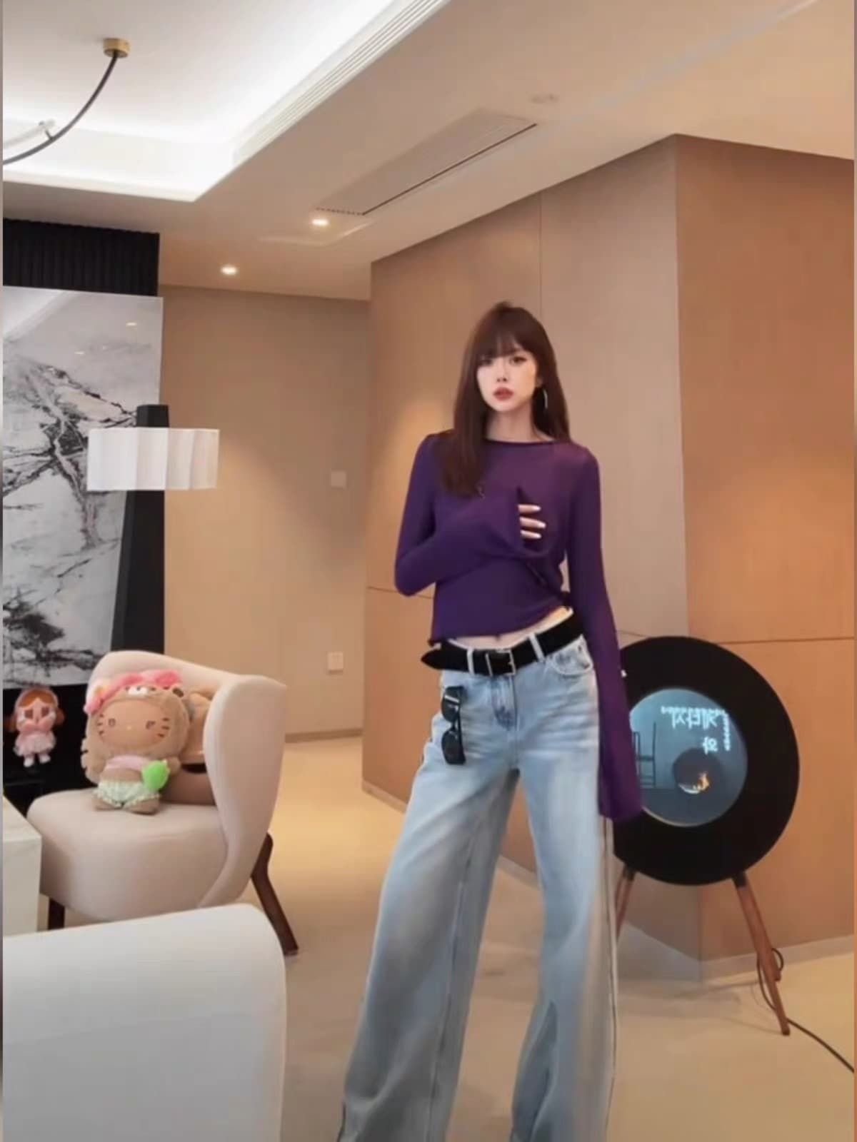 한 부서 파란색 라운드 넥 나팔 소매 니트 스웨터 여성 이른 가을 인사이드 가져 가라. 기본 셔츠 품격 핫걸 쇼트 스타일 긴팔 맨위 상세 이미지 2