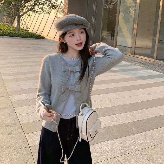 페이크 레이어드 2026 가을 겨울 새로운 디자인 센스 연령 감소 나비 매듭 스웨터 긴팔 풀오버 니트 스웨터 맨위 상세 이미지 3