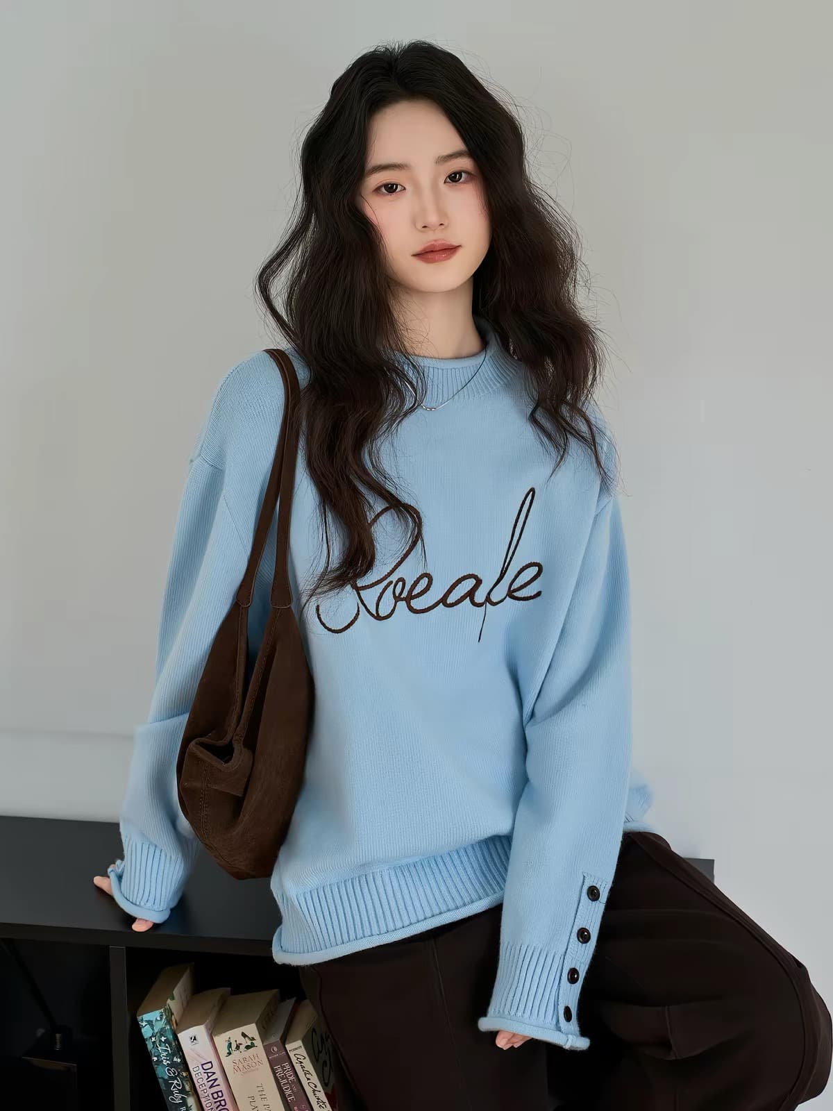모 확인 파란색 알파벳 자수 라운드 넥 풀오버 스웨터 여자 겨울 인사이드 가져 가라. 수 있습니다. 외출용 와이드 부드러운 찹쌀 니트 맨위 상세 이미지 2