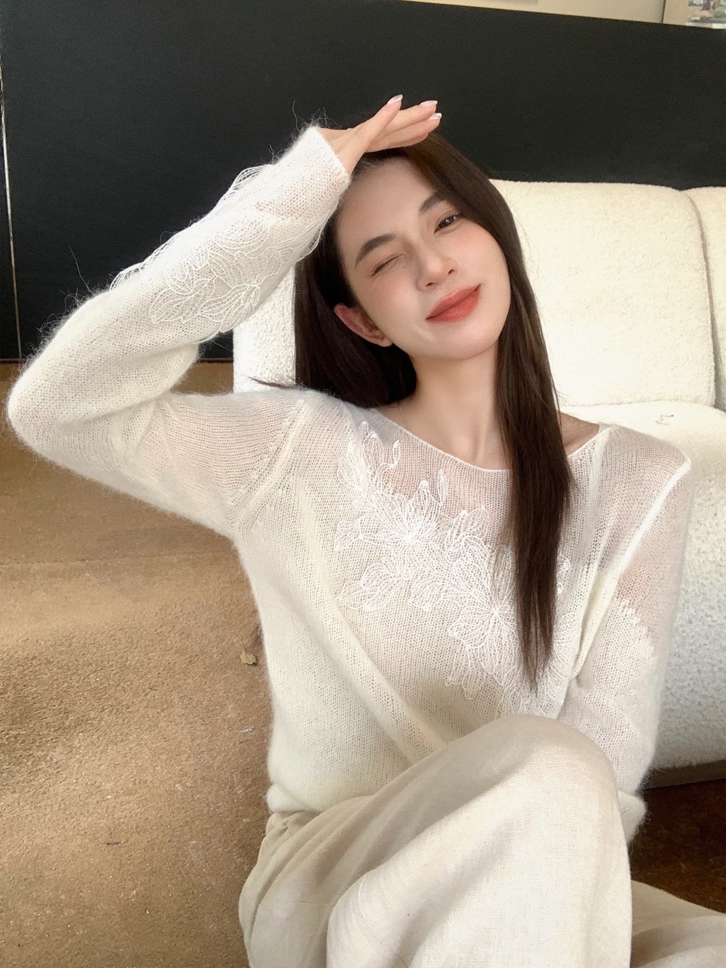 꽃말 얕은 시리아 양 낙타 털 보트넥 니트 스웨터 여성 부드러운 찹쌀 부드러운 바람 품격 홀로우 아웃 맨위 상세 이미지 3