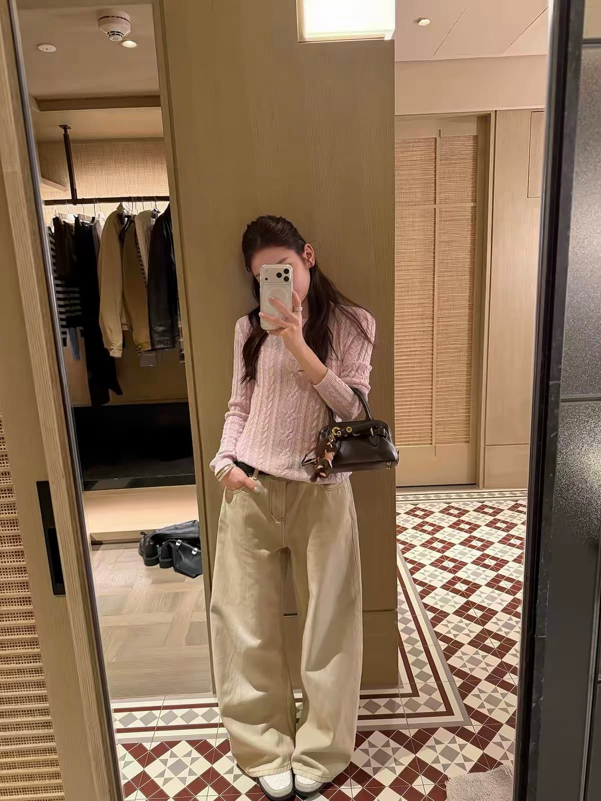 그리고 종이 모래 라운드 넥 긴팔 모직물 마이크로 루즈핏 분위기 센스 슬림해 보이는 작은 셔츠 여성 가을 상세 이미지 4