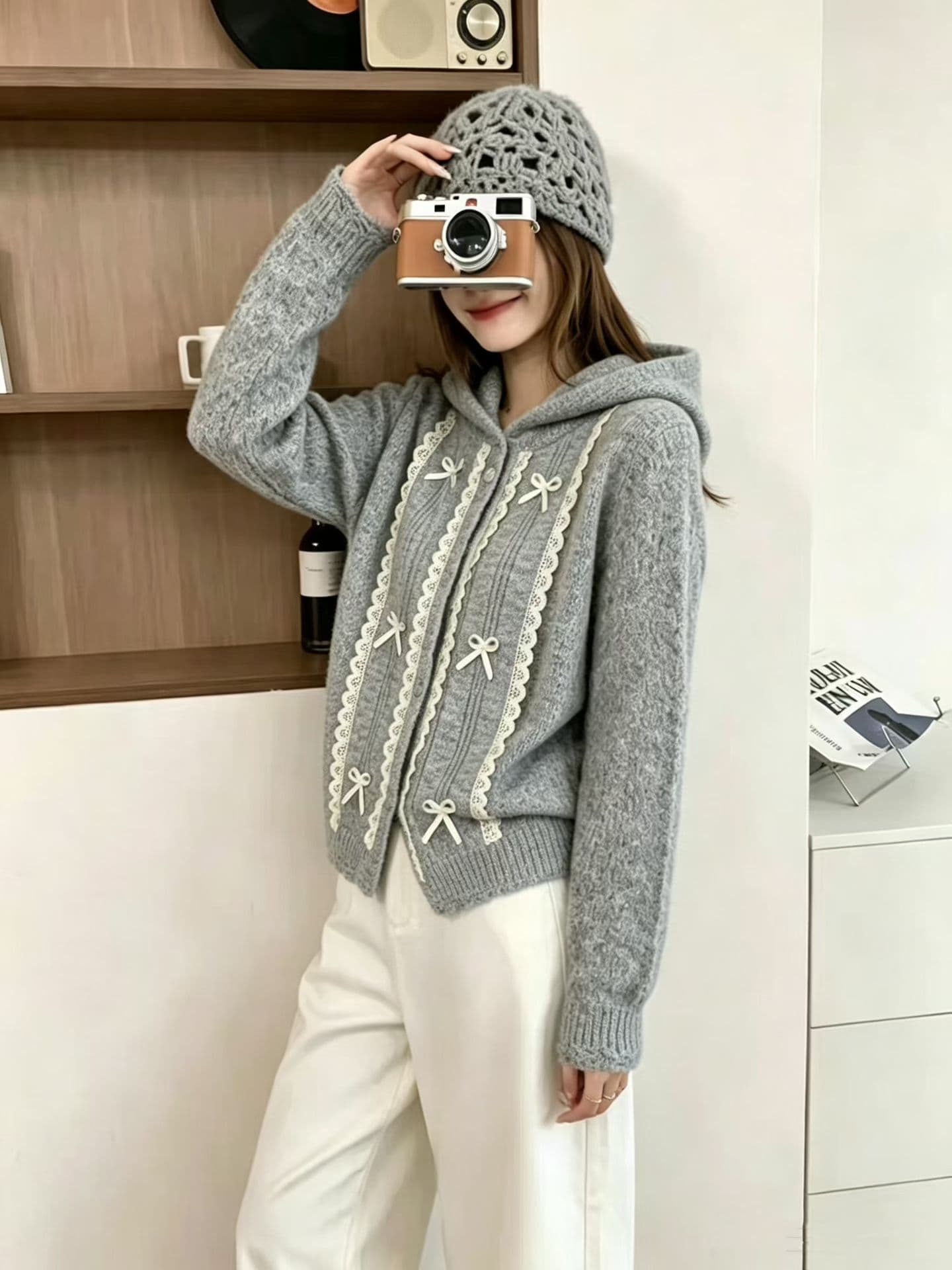 한 부서 느긋한 바람 레이스 레이스 후드 스웨터 여자 2026 가을 겨울 새로운 부드러운 찹쌀 슬림해 보이는 니트 오픈 가디건 맨위