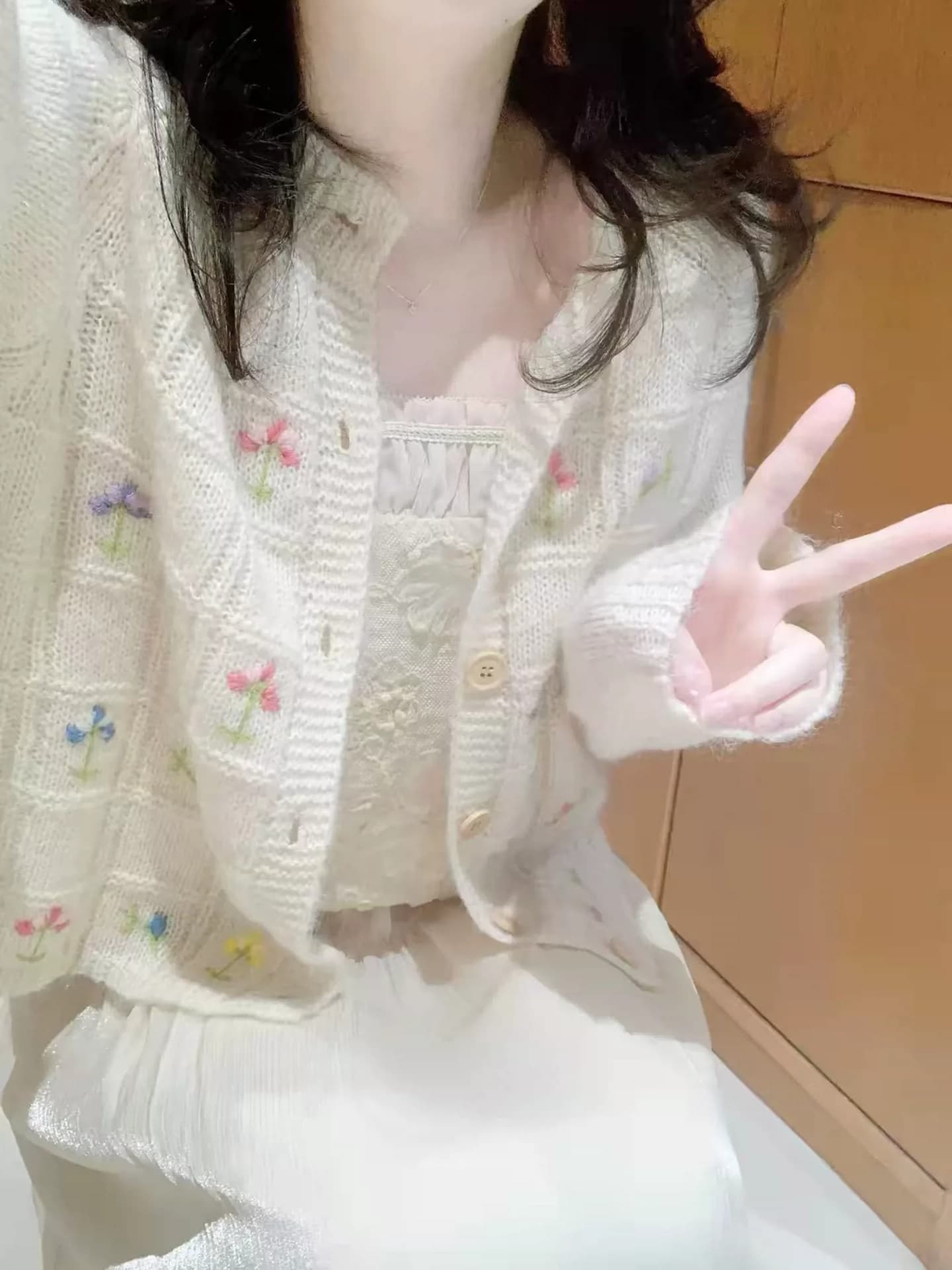 센 부서 디자인 센스 수공 자수 자수 외부 가져 가라. 니트 오픈 가디건 여성 작은 대중 품격 슬림해 보이는 얇은 스타일 작은 맨위