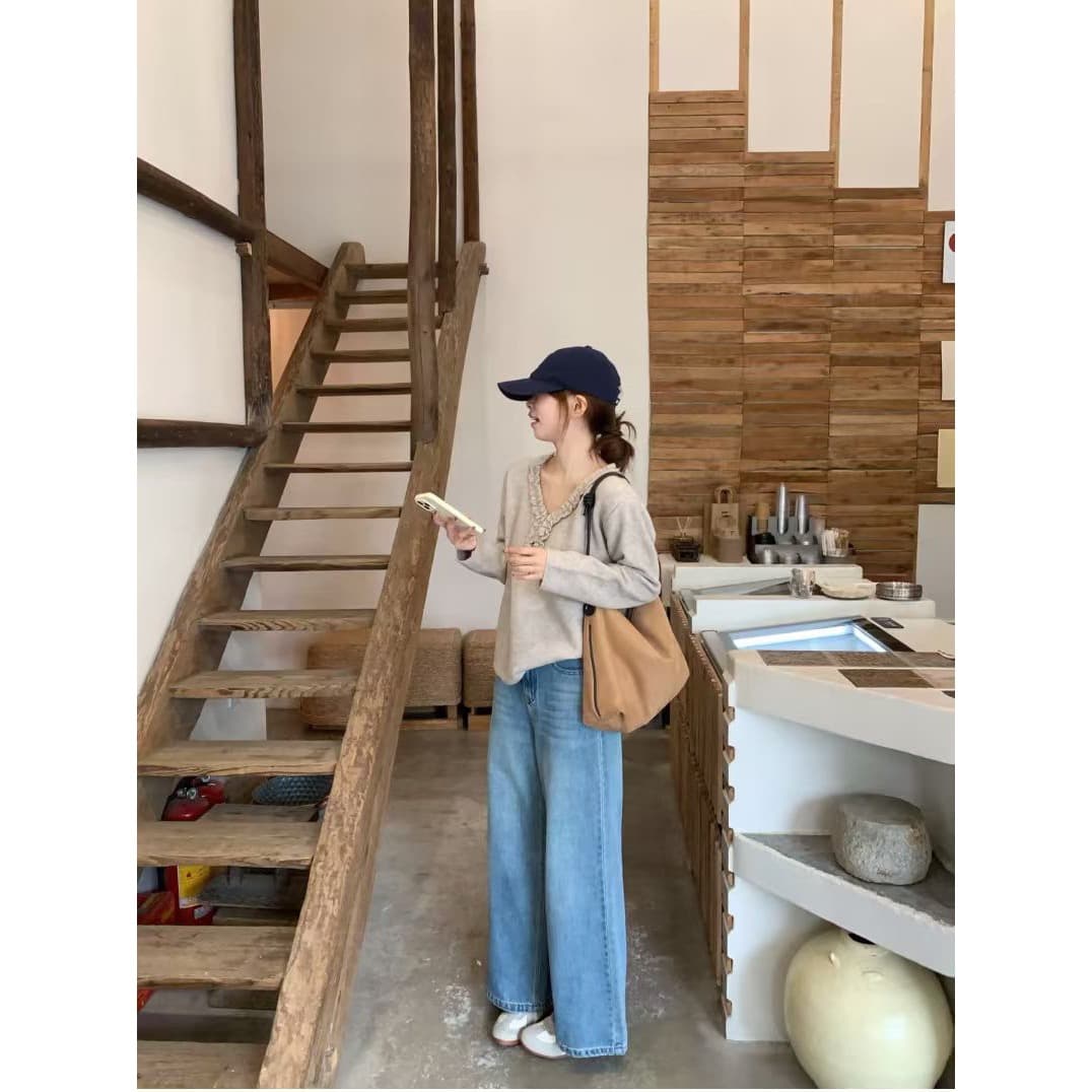 한 부서 살구 색상 프릴 V넥 긴팔 니트 스웨터 여성 가을 착용 가져 가라. 작은 키 루즈핏 느긋한 바람 스웨터 맨위 이미지 4