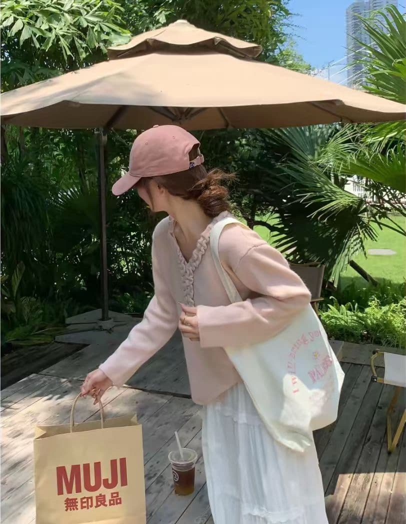 한 부서 살구 색상 프릴 V넥 긴팔 니트 스웨터 여성 가을 착용 가져 가라. 작은 키 루즈핏 느긋한 바람 스웨터 맨위 상세 이미지 4