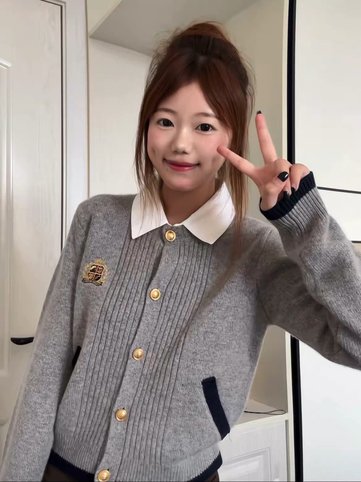 학원 스타일 페이크 레이어드 폴로 칼라 니트 오픈 가디건 여성 2026 가을 새로운 한 부서 느긋한 고급 센스 스웨터 코트 상세 이미지 5
