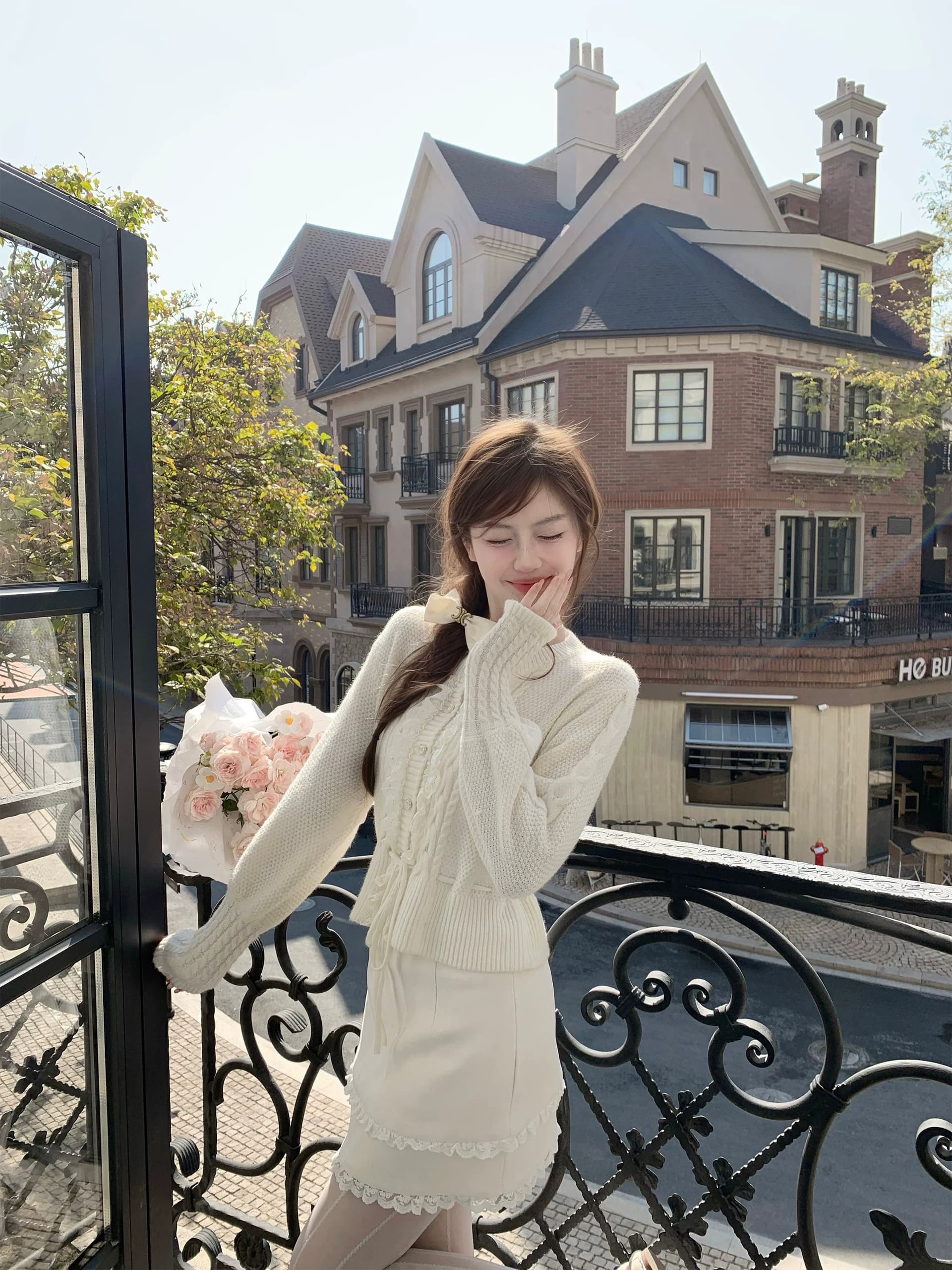 중년 자수 궁정 천 골드 센스 레이스 레이스업 스웨터 코트 상세 이미지 5
