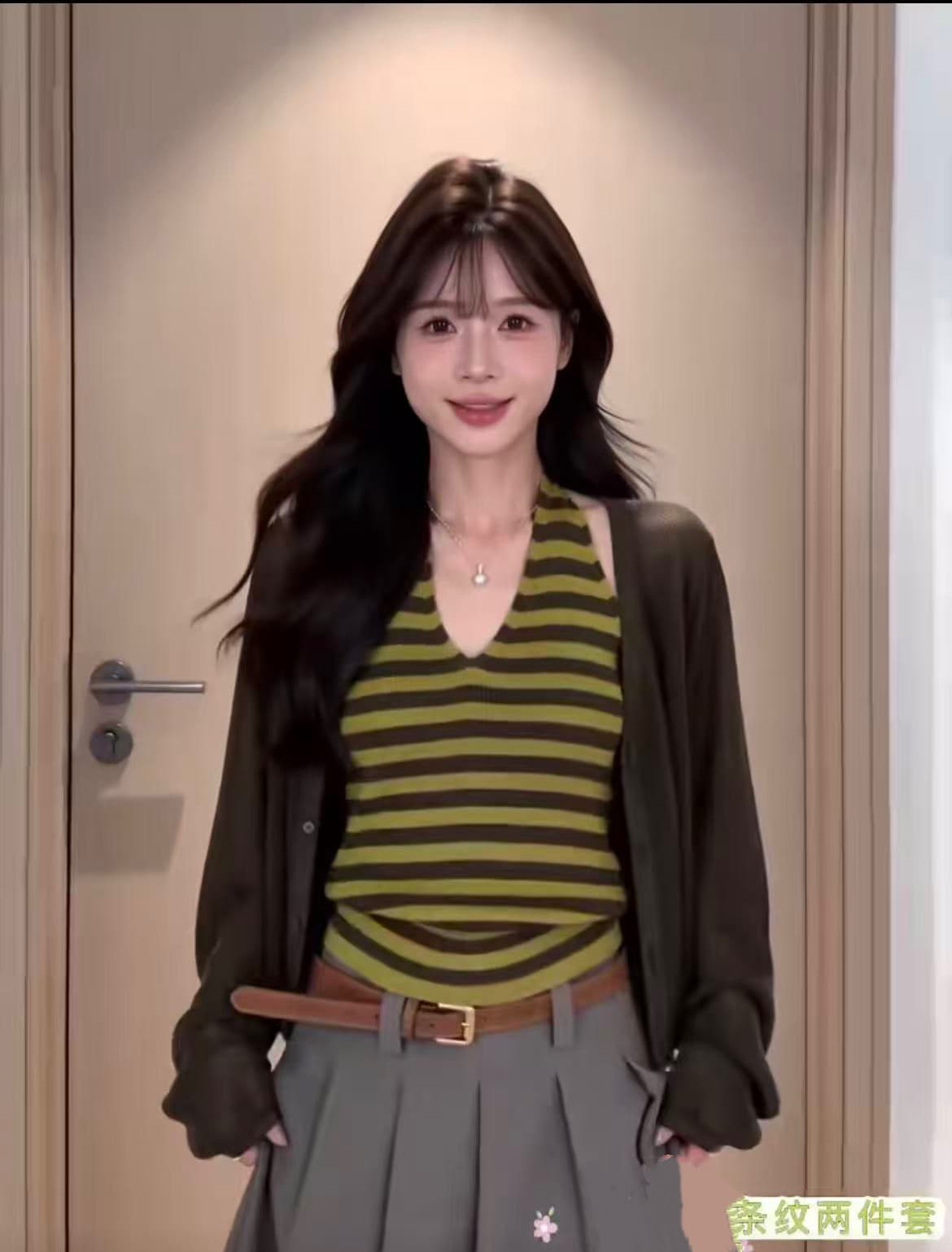 이른 가을 한국 스타일 스트라이프 행침 목 V넥 조끼 오픈 가디건 투피스 세트 슬림해 보이는 외국 가스 디자인 센스 맨위 상세 이미지 1