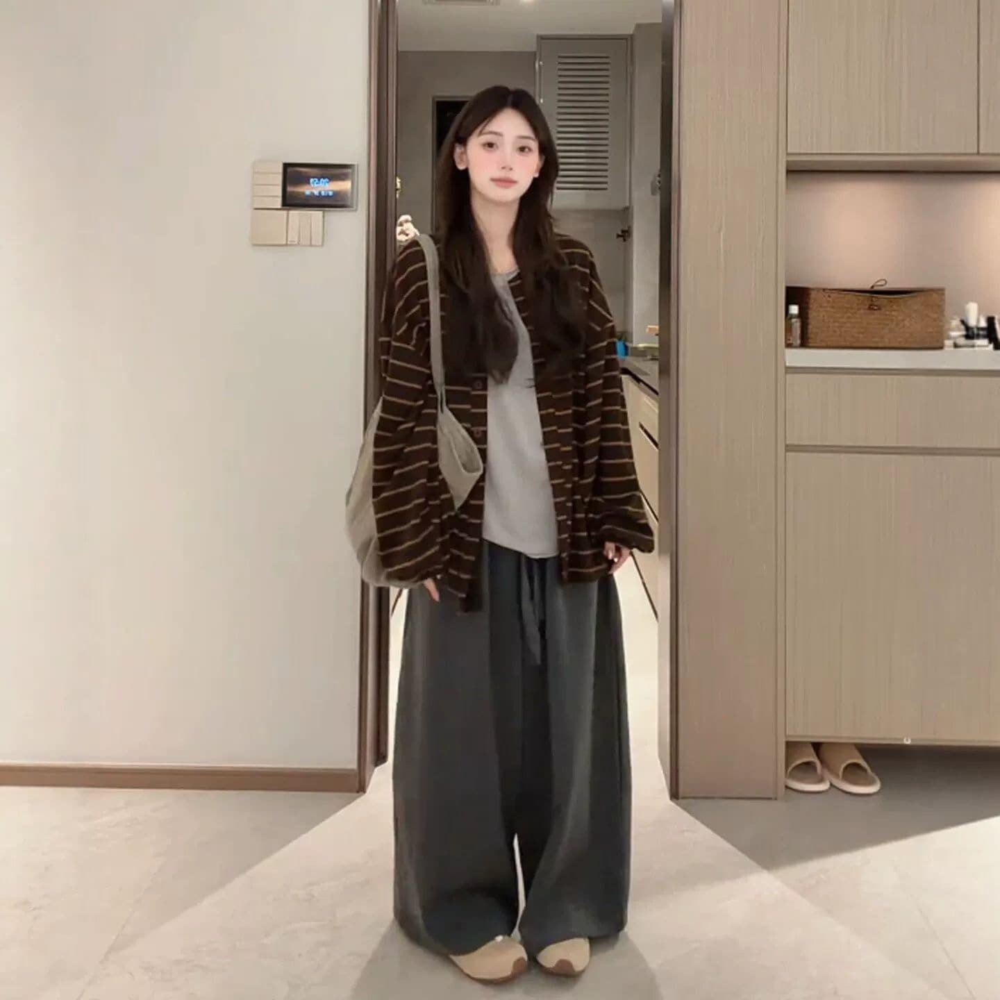 느긋한 바람 품격 캐주얼 루즈핏 슬림해 보이는 스트라이프 재킷 2026 가을 새로운 작은 대중 고급 센스 맨위 여성 의류 상세 이미지 4