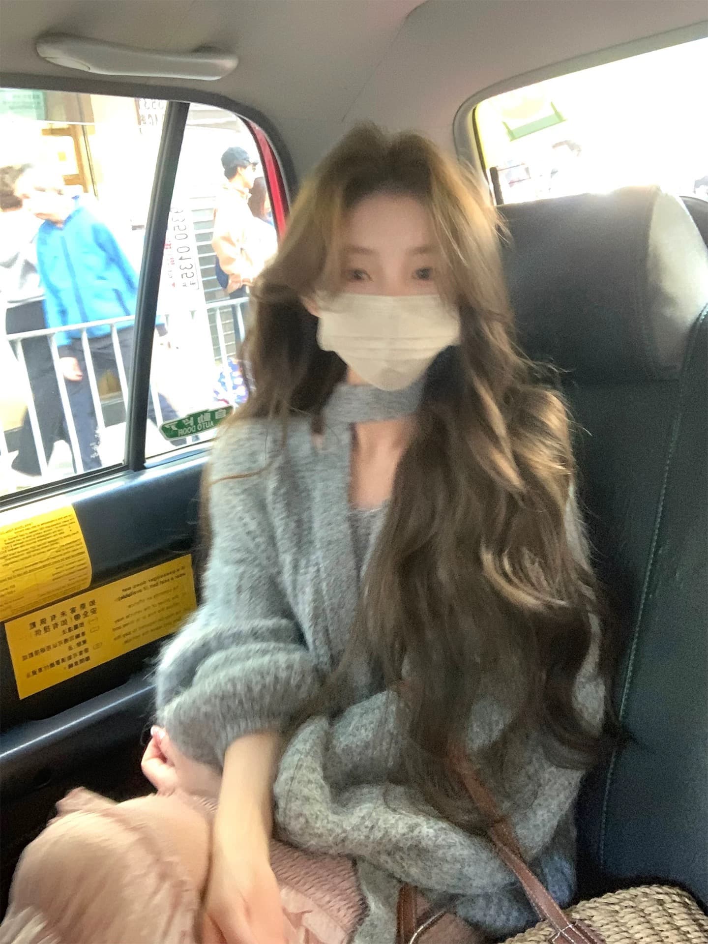 부드럽다 프로 피부 2026 가을 V넥 풀오버 여성 뜨개질 기본 셔츠 외출용 긴팔 맨위 이미지 4