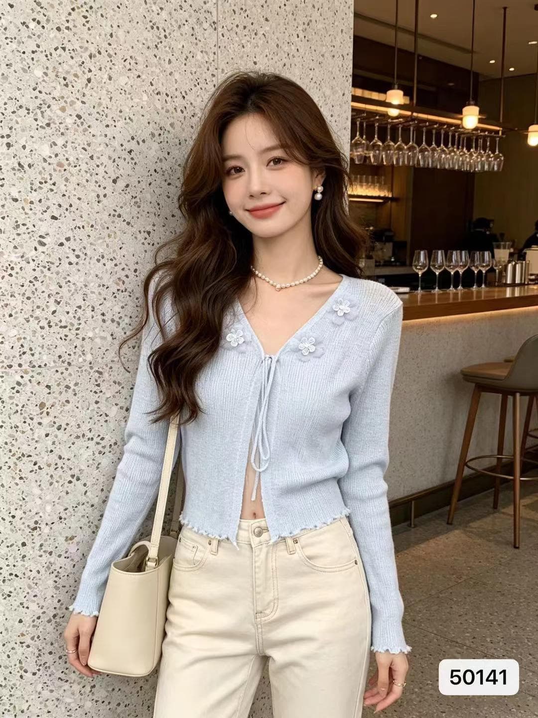 달콤함 연령 감소 V넥 레이스업 프릴 마이크로 ~을 통해 자외선 차단 의류 상세 이미지 1