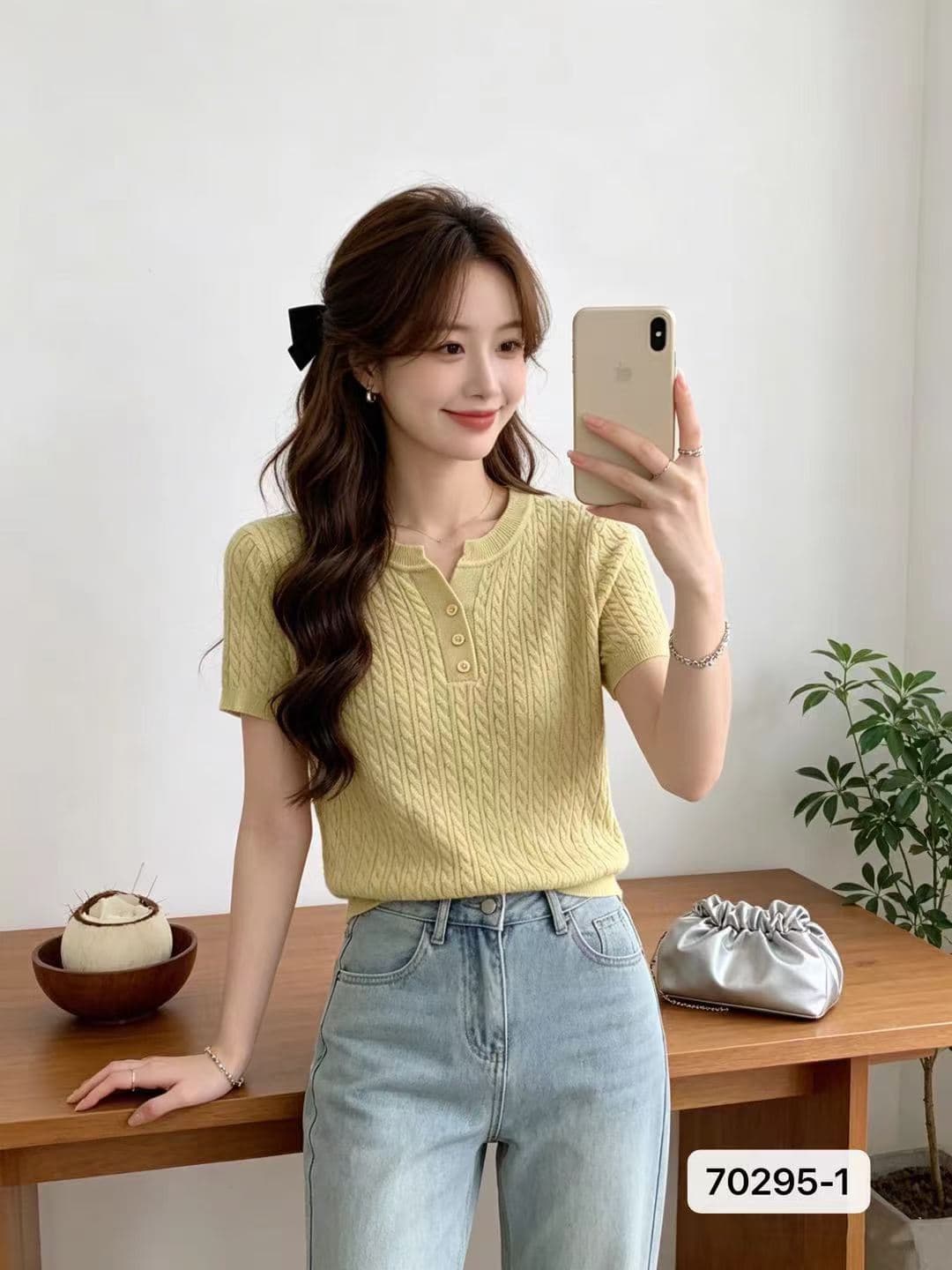 부드러운 다용도 작은 V넥 단추 꽈배기 니트 풀오버 반팔 상세 이미지 1