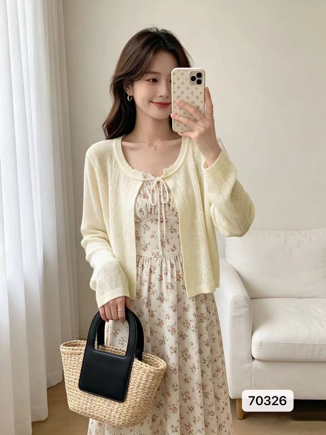 부드러운 달콤한 스타일 라운드 넥 홀로우 아웃 니트 물결무늬 측면 레이스업 긴팔 오픈 가디건