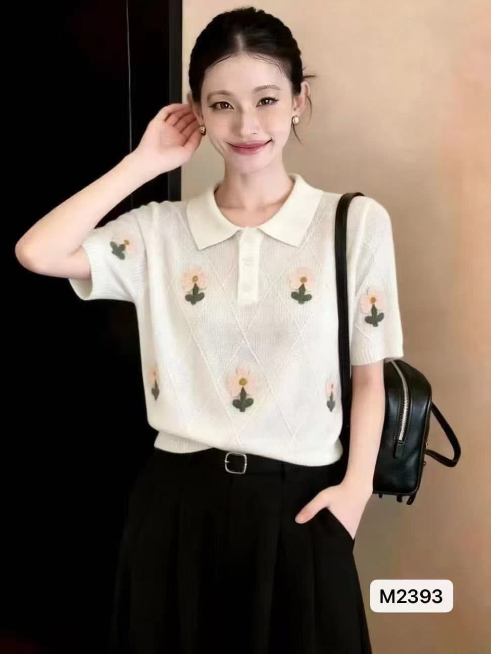 정가 슈퍼 잘 생긴 폴로 칼라 하프 열린 가슴 다이아몬드 모양 3 차원 꽃 장식 풀오버 반팔