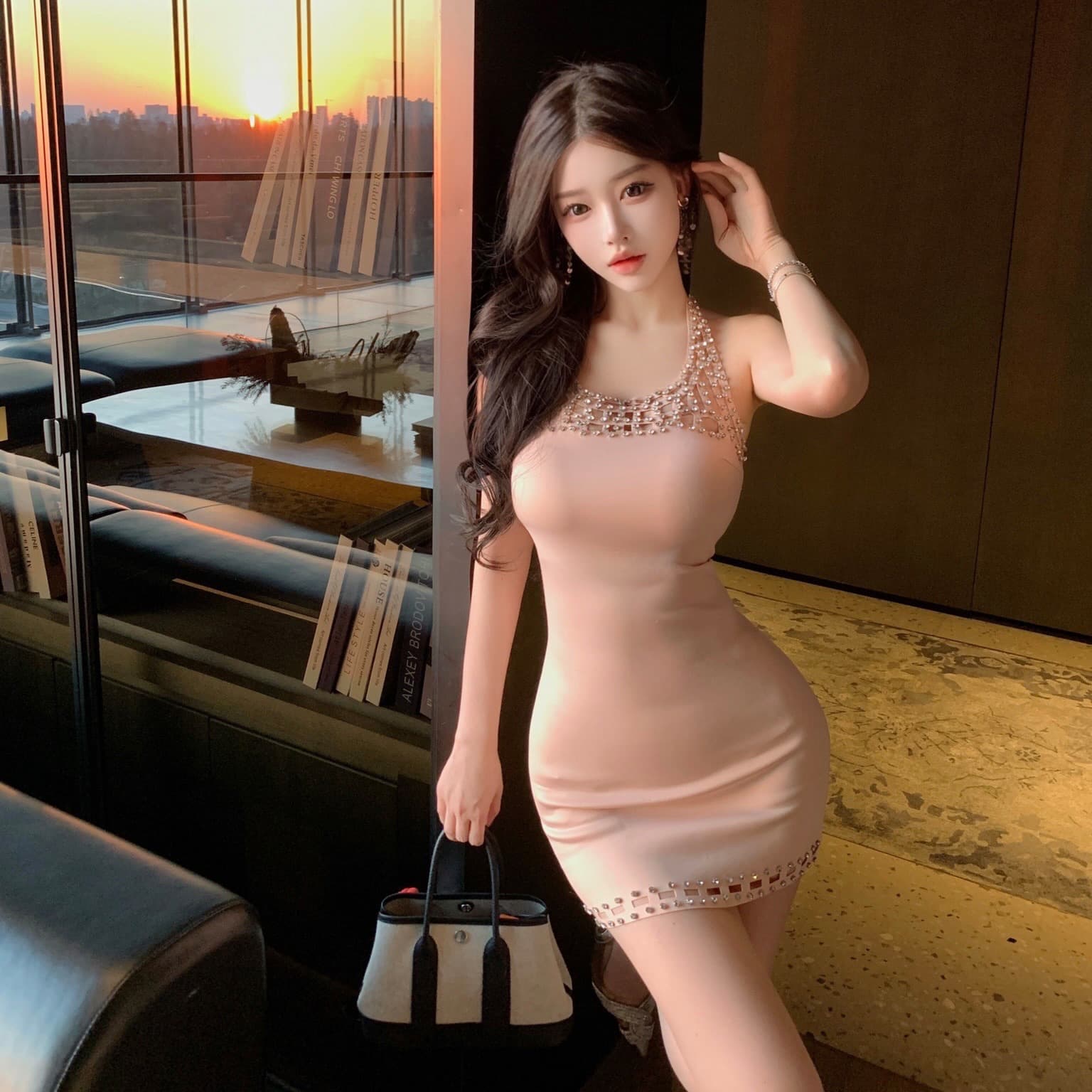 실사 새로운 명문 여성 바람 무거운 작업 다이아몬드 세팅 행침 목 천 골드 품격 슬림해 보이는 슬립 드레스 이미지 3