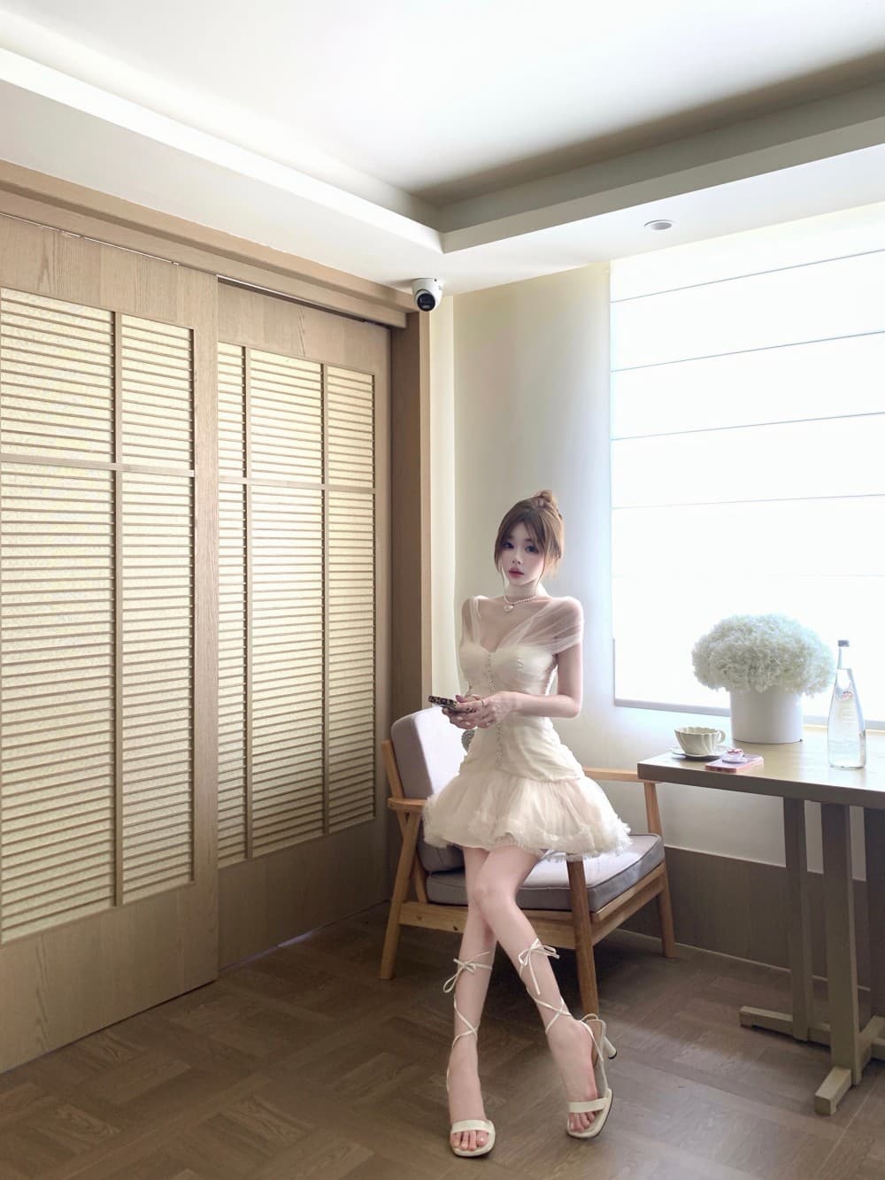 실사 새로운 무거운 작업 못 훈련 천 금빛 바람 프랑스식 민소매 V넥 Tulle 케이크 퍼프 예복 드레스 상세 이미지 9