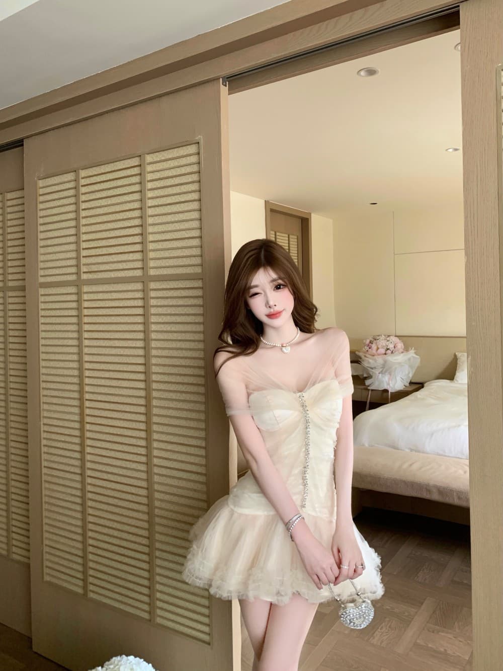 실사 새로운 무거운 작업 못 훈련 천 금빛 바람 프랑스식 민소매 V넥 Tulle 케이크 퍼프 예복 드레스 상세 이미지 12