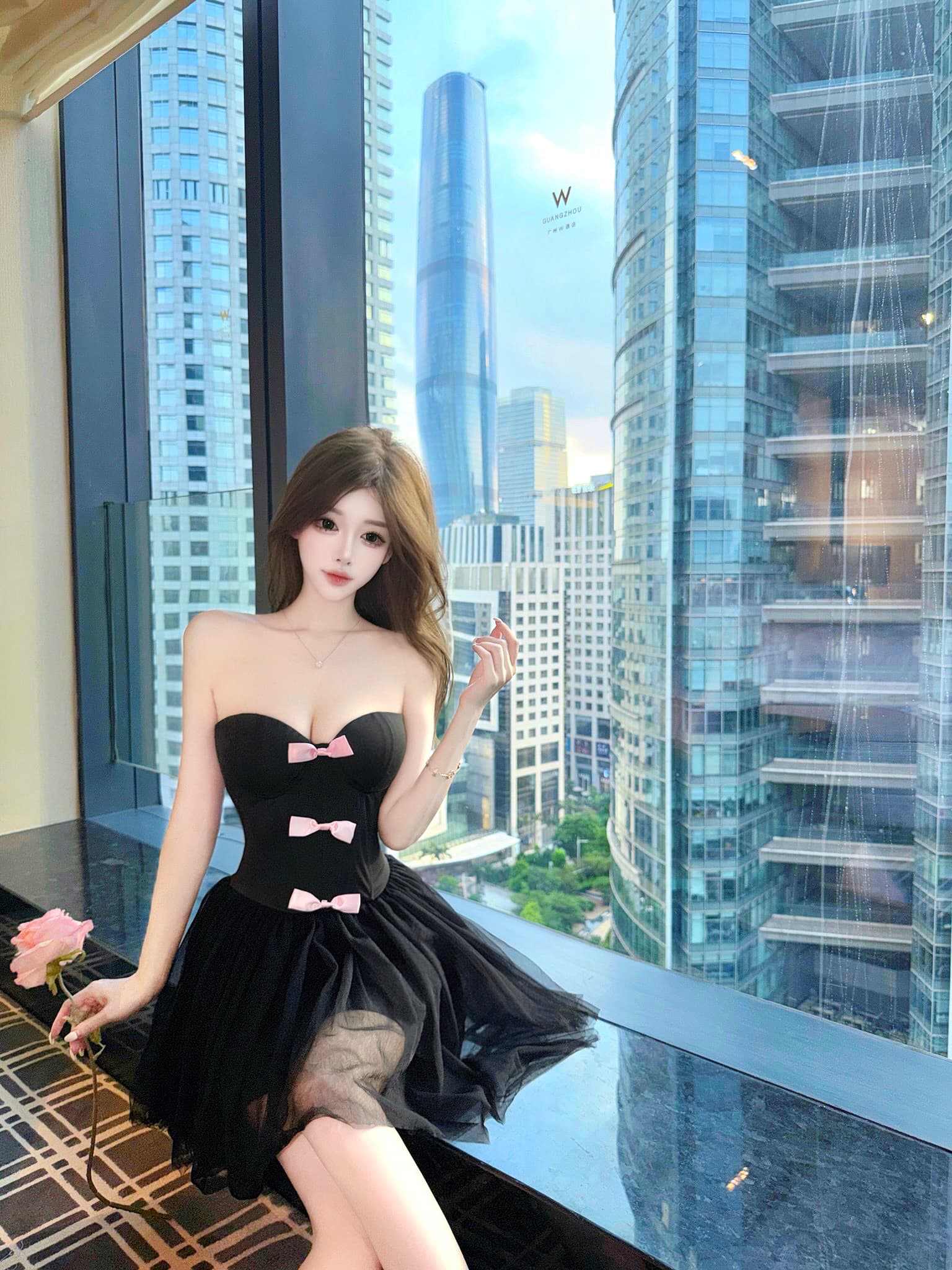 실사 새로운 핫걸 프랑스식 순수한 욕망 핑크색 나비 매듭 검정색 튜브탑 디스플레이 얇고 작은 행사 치마 상세 이미지 15