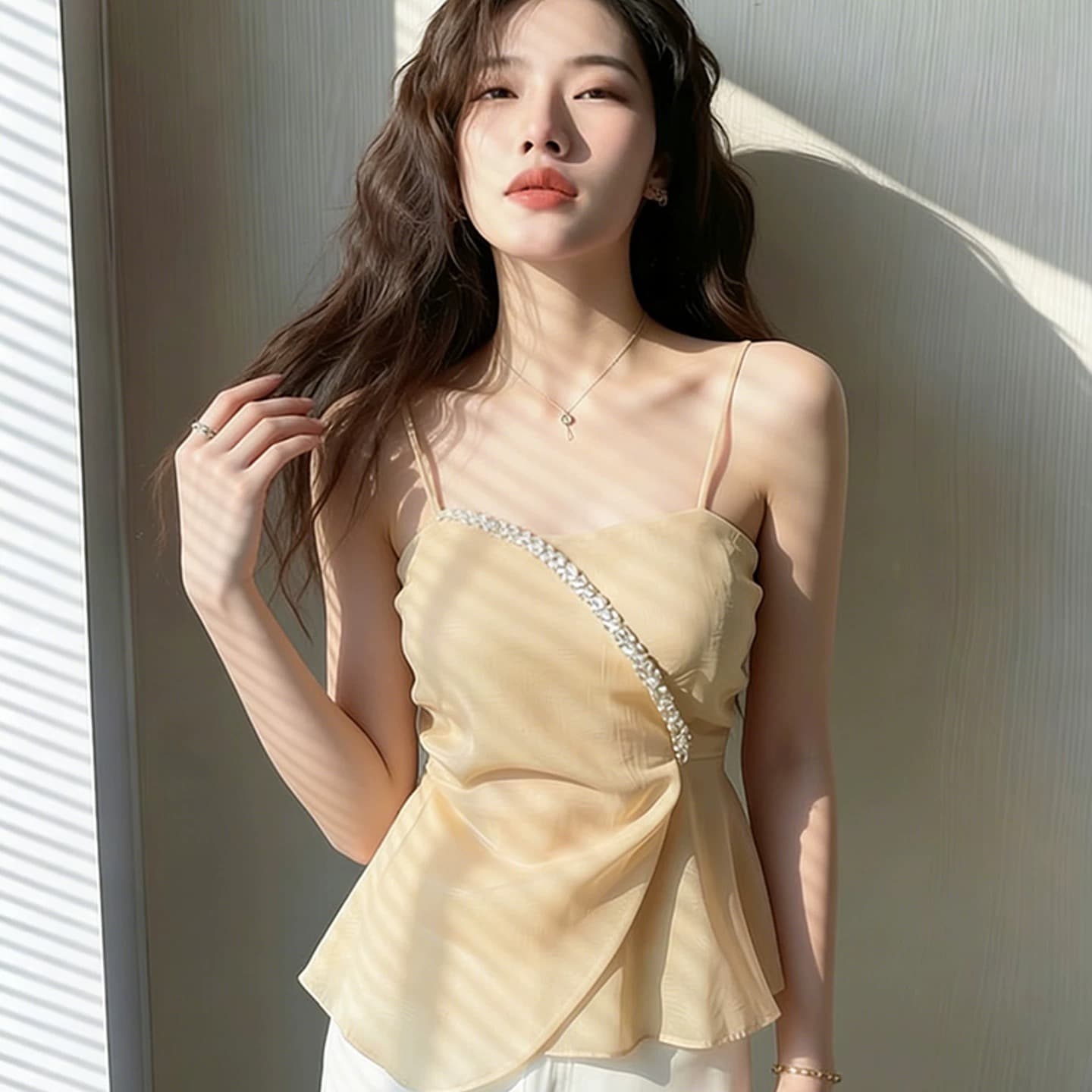 황색 캐미솔 2026 새로운 튀김 거리 고유 한 아름다운 고급 디자인 센스 다이아몬드 세팅 꼬집기 허리 작은 맨위 여름 이미지 5