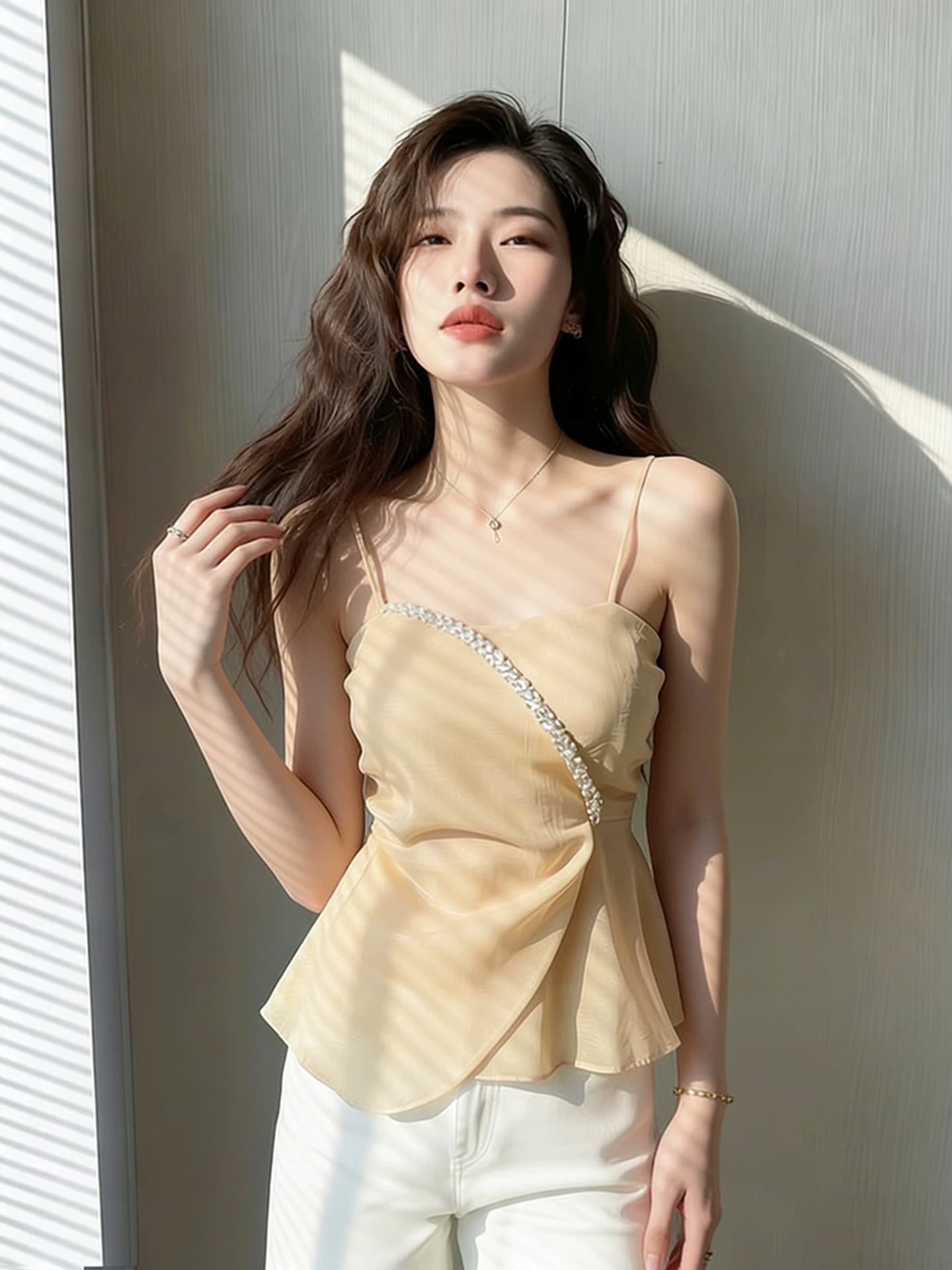 황색 캐미솔 2026 새로운 튀김 거리 고유 한 아름다운 고급 디자인 센스 다이아몬드 세팅 꼬집기 허리 작은 맨위 여름 상세 이미지 3