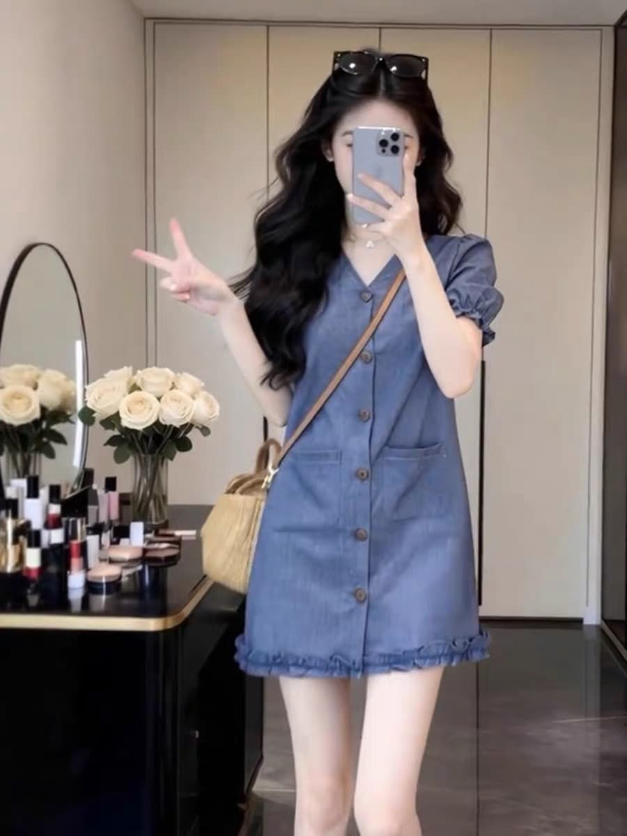 작은 대중 아니요 명중 섹션 품격 V넥 반팔 여성 드레스 2026 년 여름 새로운 미니 스커트 프랑스식 치마 여성 의류 이미지 2