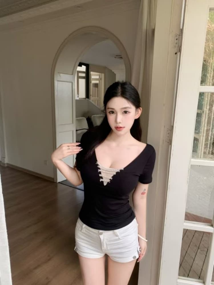 실사 정가 감소되지 않음 핫걸 섹시함 V넥 훈련 사슬 반팔 티셔츠 여성 벨트 가슴 패드 몸매 가꾸기 슬림해 보이는 품격 맨위 상세 이미지 19