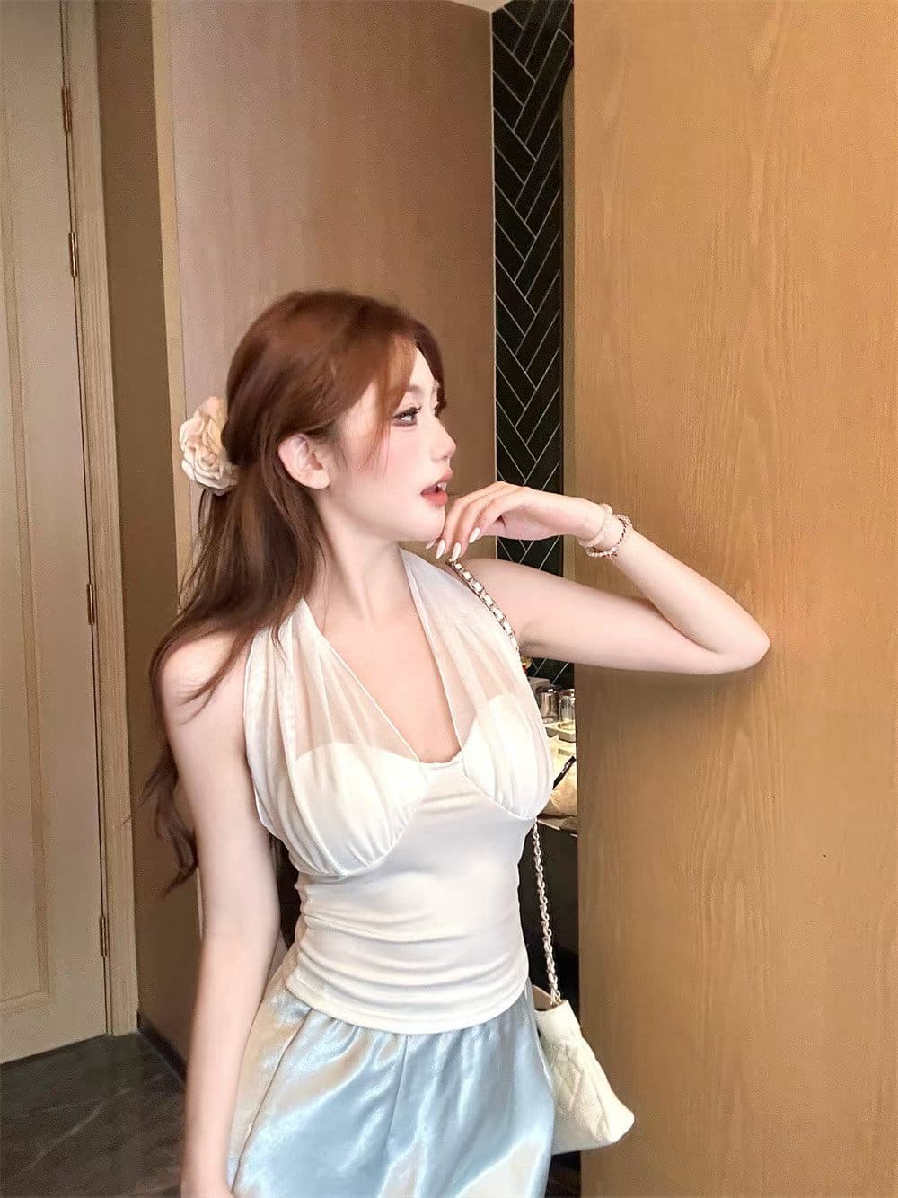 실사 정가 감소되지 않음 26 년 새로운 캐미솔 허리 수축 슬림해 보이는 쇼트 스타일 핫걸 행침 목 맨위 여성 민소매 이미지 4
