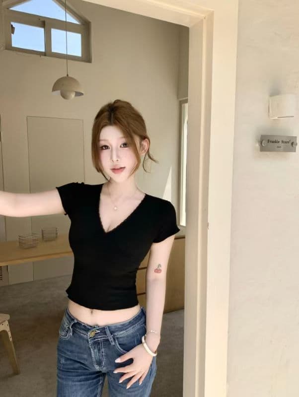 실사 정가 감소되지 않음 프랑스식 레이스 도트 무늬 V넥 반팔 여성 새로운 순수한 욕망 바람 핫걸 몸매 가꾸기 쇼트 스타일 맨위 상세 이미지 19
