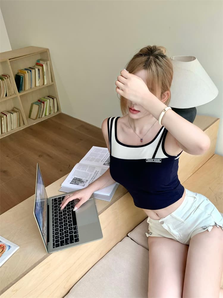실사 정가 감소되지 않음 벨트 가슴 패드 아메리칸 민소매 티셔츠 여성 달콤한 매운맛 운동 알파벳 캐미솔 여성 셔츠 상세 이미지 20