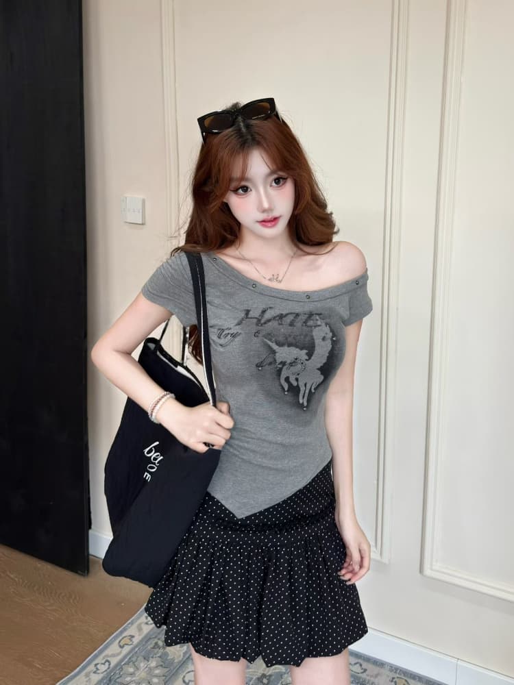 실사 정가 감소되지 않음 불규칙 징 비스듬한 어깨 반팔 티셔츠 여성 아메리칸 핫걸 한 단어 어깨 벨트 가슴 패드 상세 이미지 24