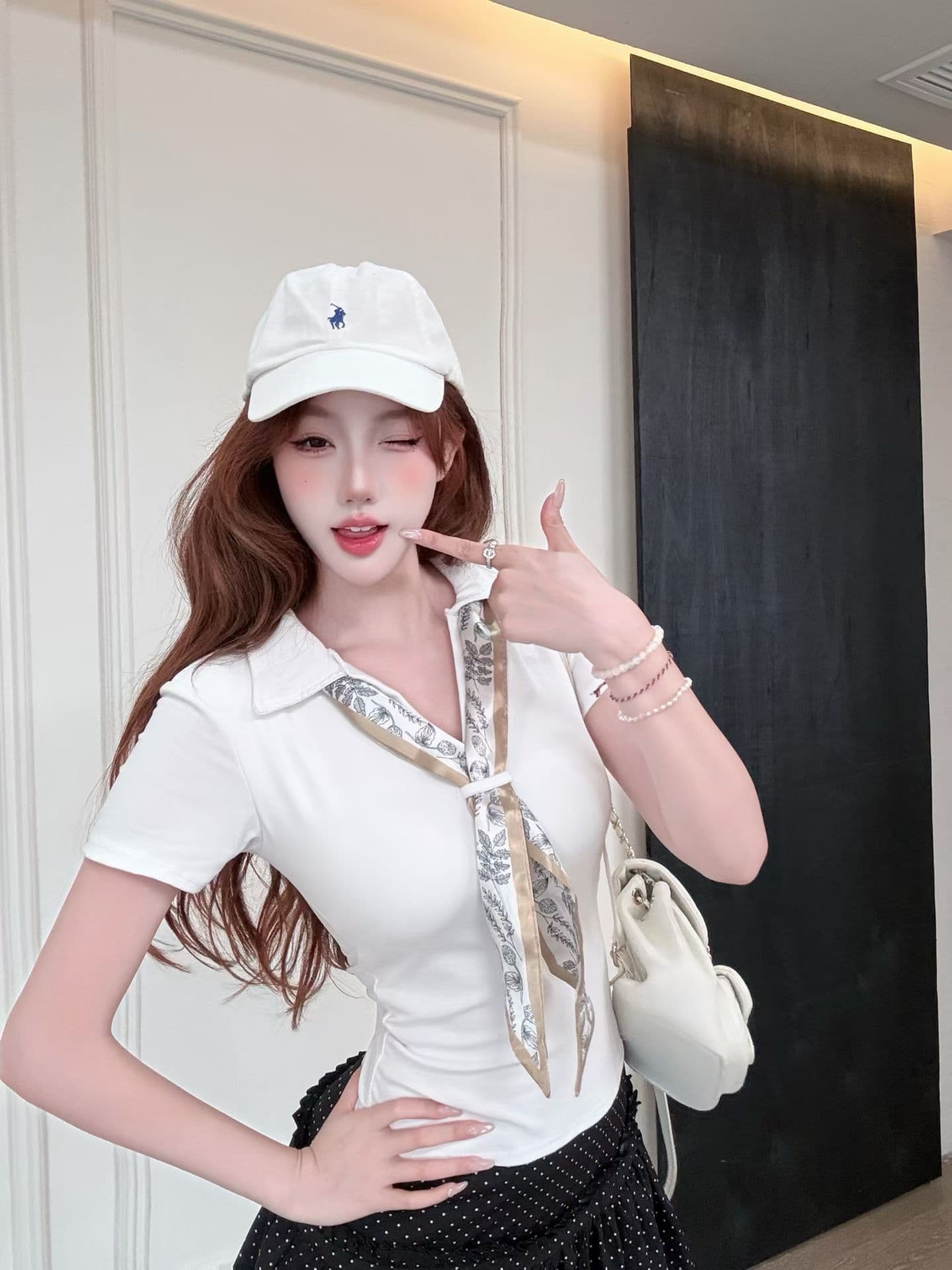 실사 정가 감소되지 않음 작은 샤넬 스타일 프린트 스카프 폴로 칼라 반팔 티셔츠 여성 몸매 가꾸기 슬림해 보이는 만나는 맨위 상세 이미지 18