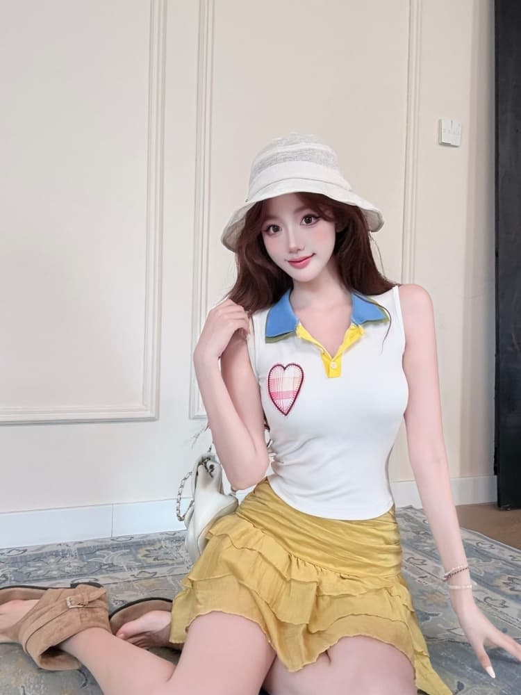 실사 정가 감소되지 않음 벨트 가슴 패드 달콤한 차가운 핫걸 배색 패치 하트 자수 몸매 가꾸기 슬림해 보이는 쇼트 스타일 맨위