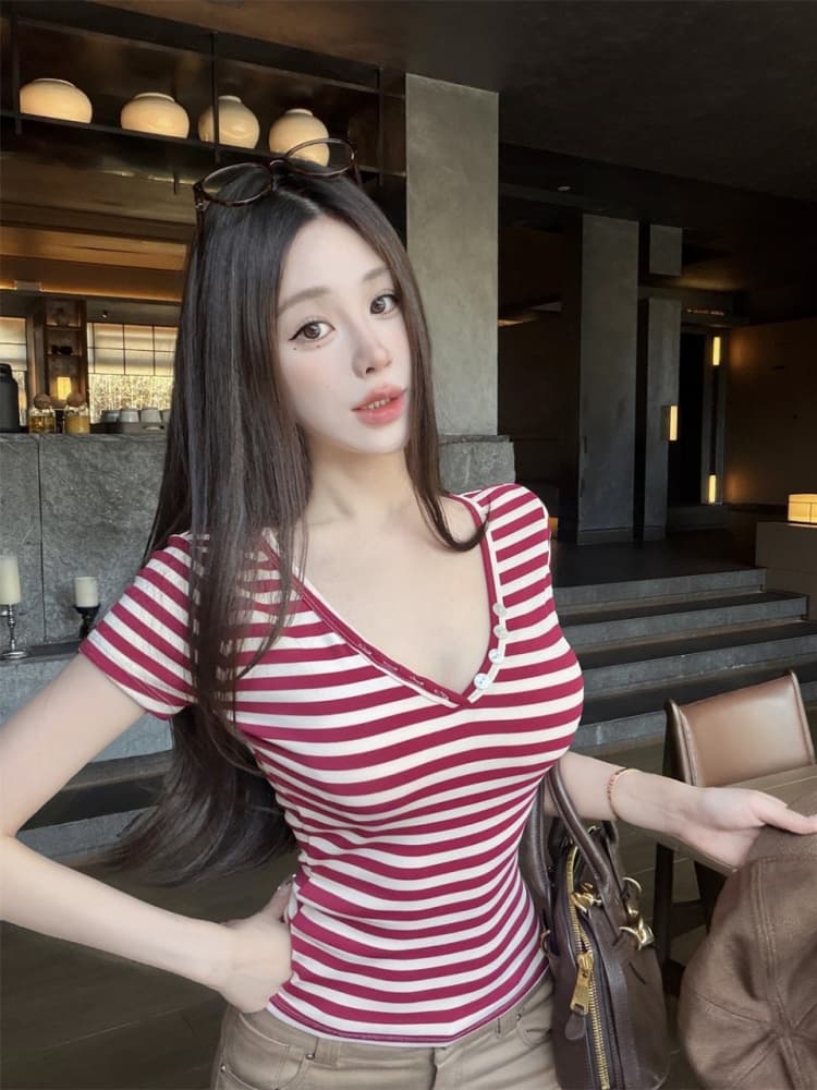 실사 정가 감소되지 않음 핫걸 바람 V넥 패치워크 단추 반팔 티셔츠 여성 몸매 가꾸기 원피스 벨트 가슴 패드 의류 상세 이미지 7