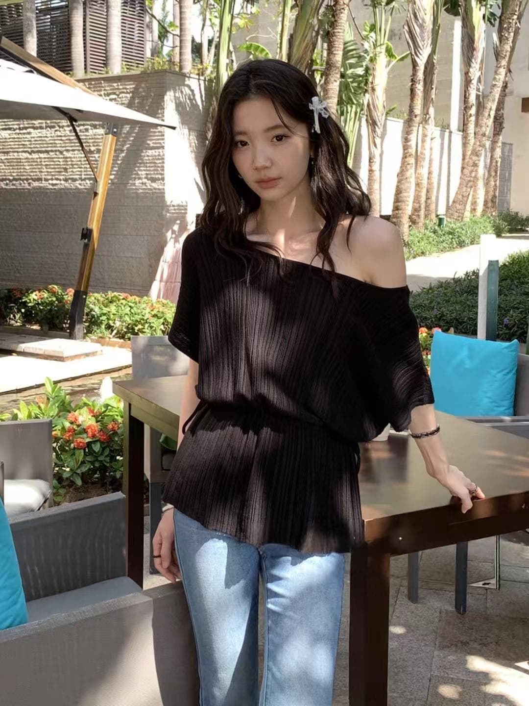 한 부서 느긋한 바람 오프숄더 반팔 니트 스웨터 여성 플리츠 허리 수축 슬림해 보이는 부드러운 바람 라이 경기 서울 주간 실크 맨위 이미지 2