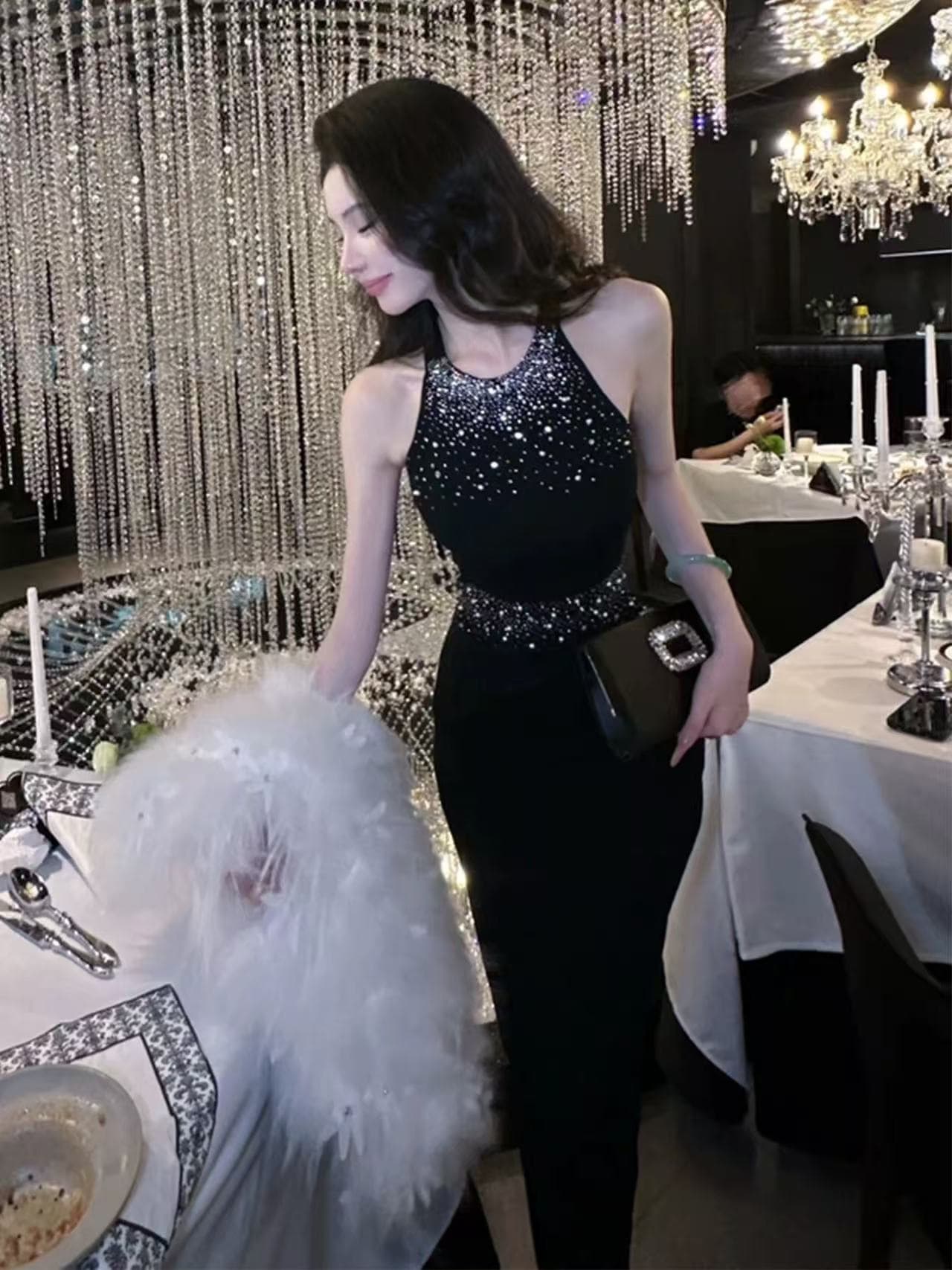 여름 중요 경우 프랑스식 사소한 연회 롱 스커트 아름다운 서리가 내린 부서 핫픽스 비즈 박기 행침 목 니트 드레스 상세 이미지 1