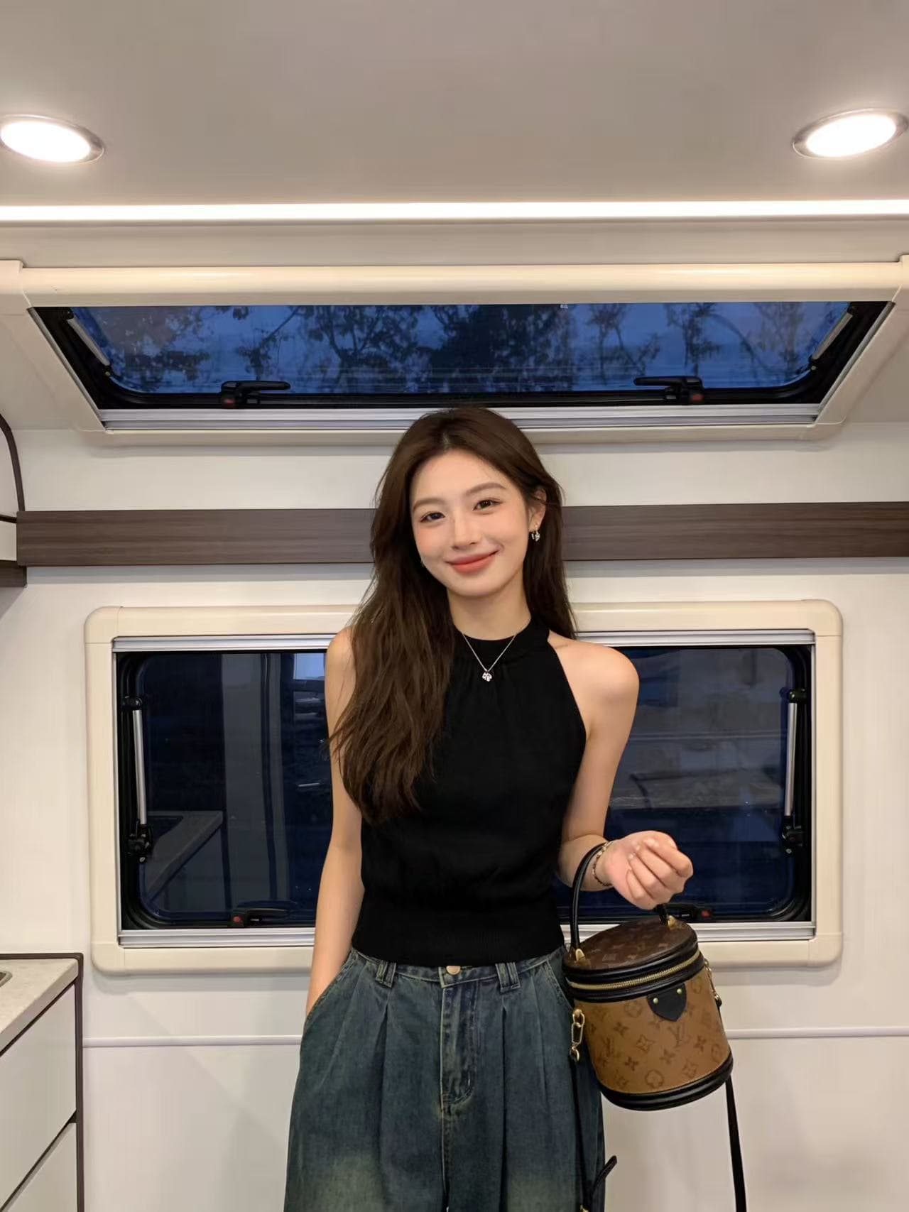 프랑스식 품격 민소매 캐미솔 여름 새로운 외출용 2026 새로운 허리 수축 슬림해 보이는 디자인 센스 맨위 상세 이미지 4