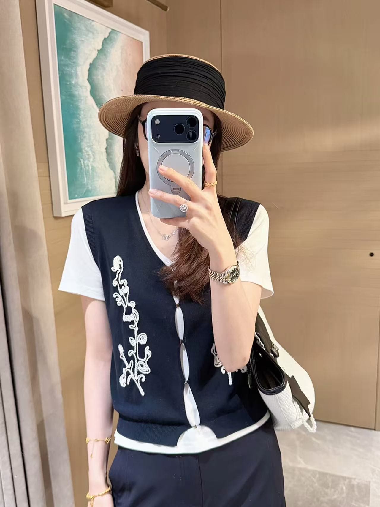 자수 베스트 팬시 실 자수 질감 센스 루즈핏 V넥 민소매 페이크 레이어드 오픈 가디건 맨위 상세 이미지 8