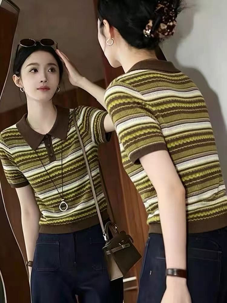 디자인 센스 브라운 POLO 칼라 스트라이프 니트 스웨터 여성 2026 여름 새로운 일상 캐주얼 반팔 맨위 서비스 이미지 3