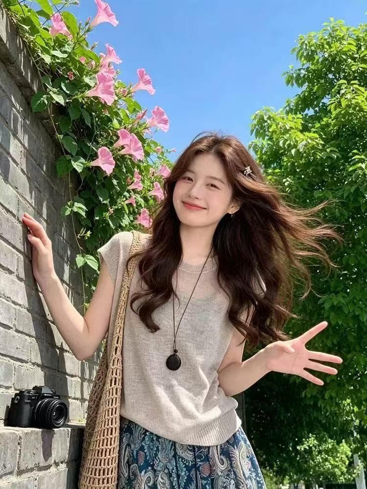 2026 여름 새로운 라운드 넥 니트 반팔 여성 품격 슬림해 보이는 작은 키 슈퍼 잘 생긴 miu 부서 부드러운 찹쌀 맨위 이미지 4