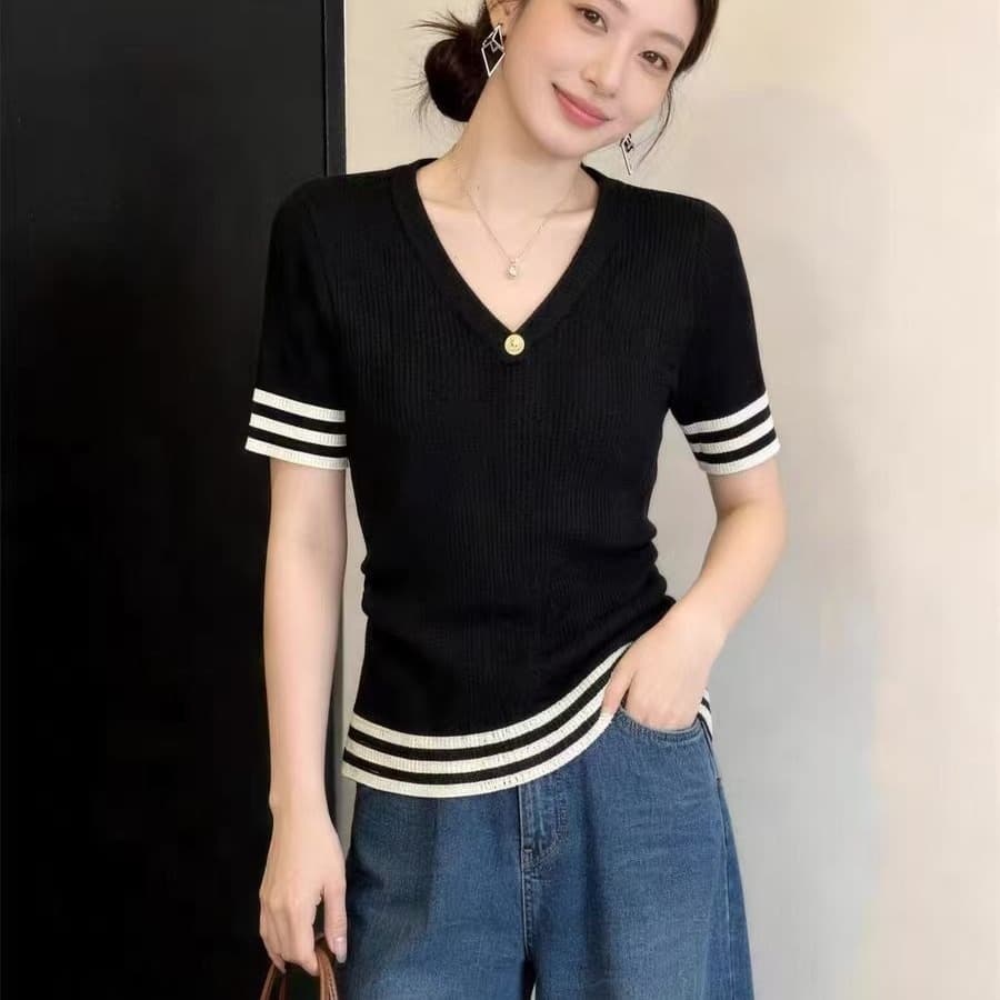 한국 스타일 레트로 V넥 니트 반팔 티셔츠 여성 2026 여름 새로운 빅 사이즈 지방 mm 몸매 가꾸기 슬림해 보이는 디자인 센스 맨위 이미지 5
