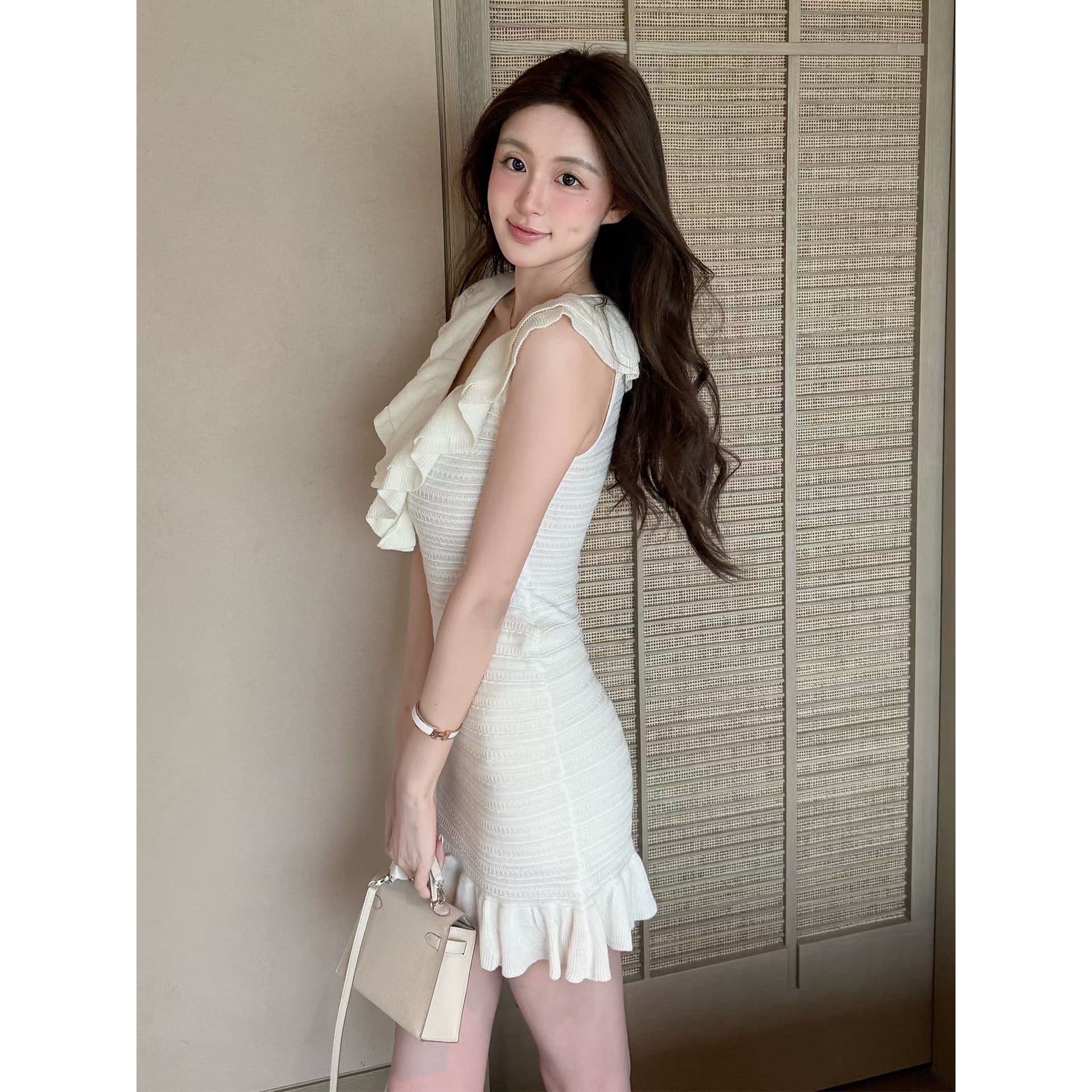 프랑스식 품격 명문 여성 V넥 프릴 니트 조끼 여성 드레스 여름 새로운 부드러운 타이트 스커트 짧은 치마 이미지 5