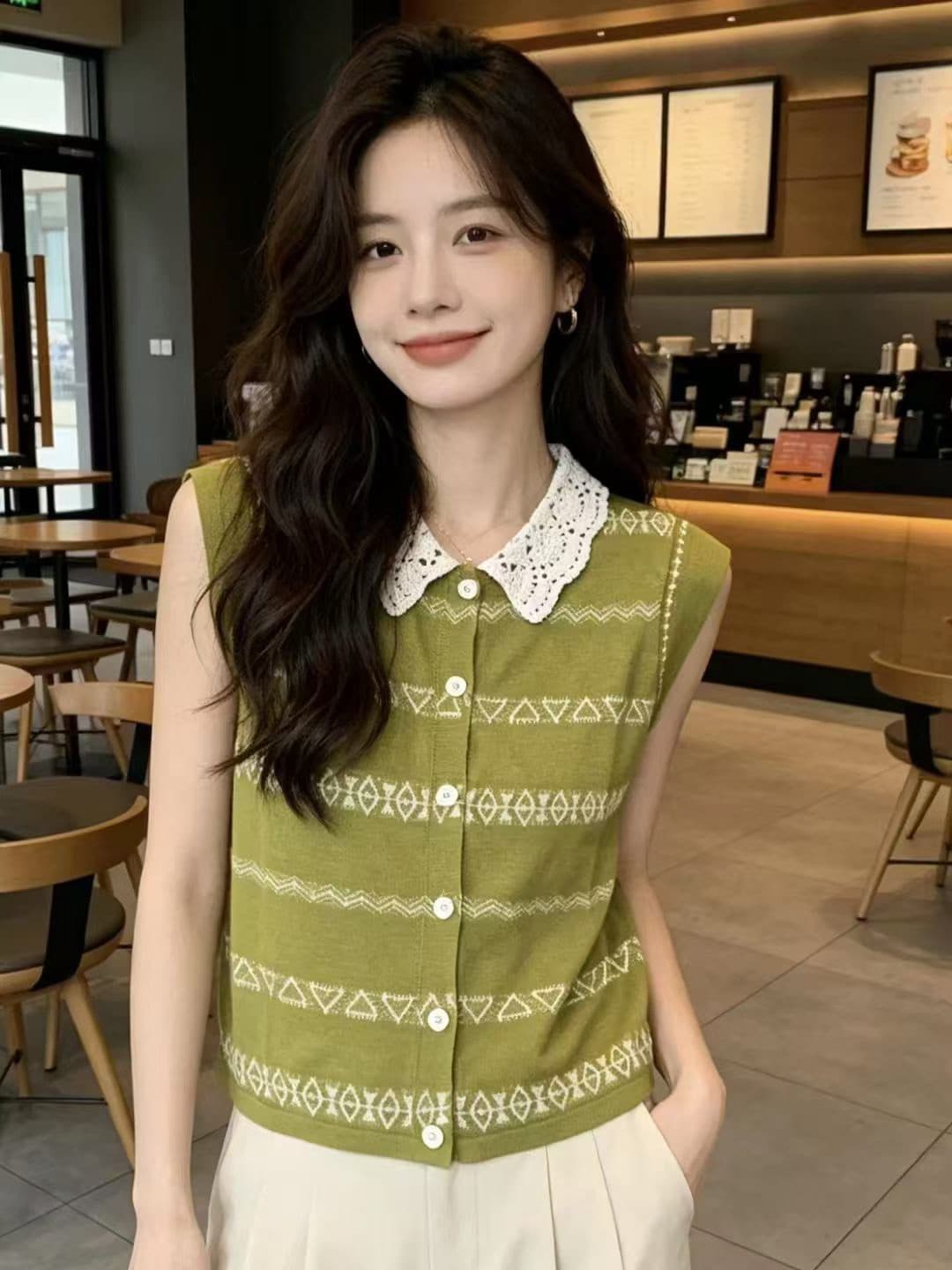 아메리칸 레트로 배색 스트라이프 민소매 니트 오픈 가디건 여성 2026 여름 자수 베이비 칼라 새로운 품격 맨위 상세 이미지 6