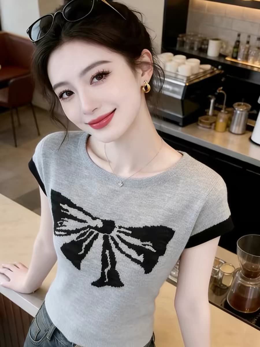 한 부서 라운드 넥 나비 매듭 반팔 얼음 실크 털 니트 스웨터 여성 2026 여름 새로운 몸매 가꾸기 슬림해 보이는 다용도 맨위
