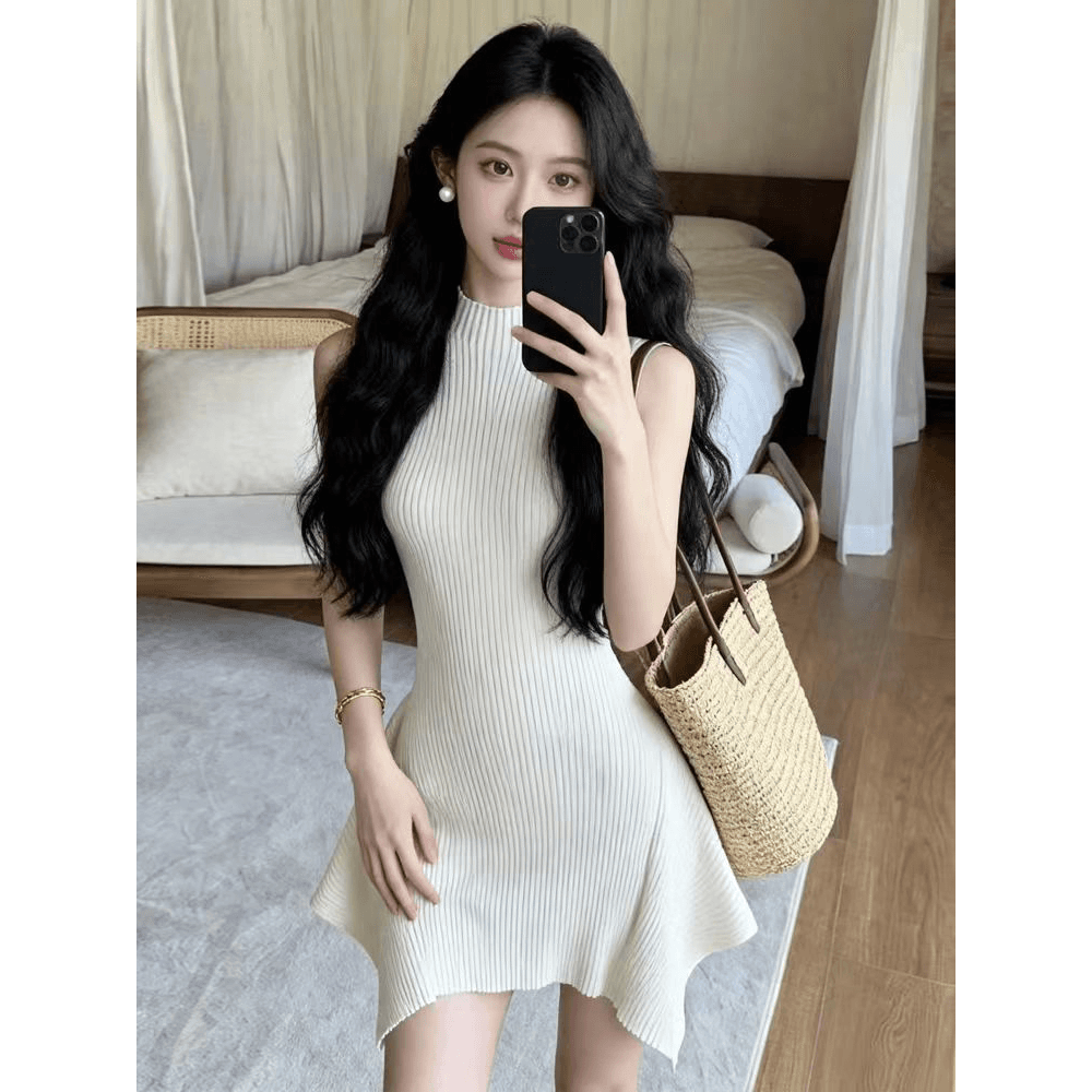 한 여성 불규칙 여성 드레스 2026 여름 새로운 꼬집기 허리 몸매 가꾸기 디스플레이 몸 패션 구덩이 기사 외국 가스 미니 스커트 이미지 5