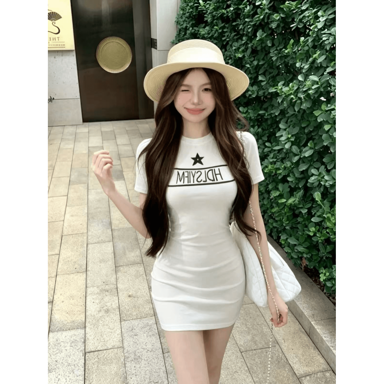 작은 샤넬 스타일 화이트 자카드 니트 반팔 여성 드레스 여름 허리 수축 디스플레이 몸 타이트 스커트 치마 품격 짧은 이미지 5