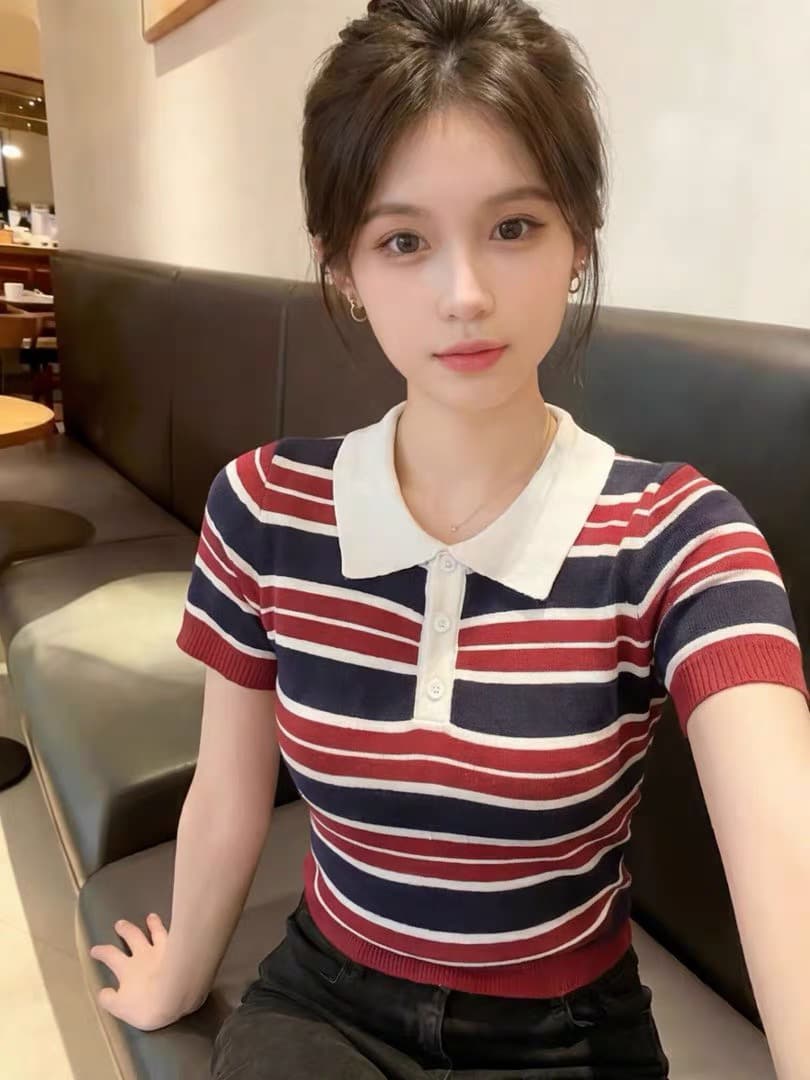 한 부서 패션 폴로 칼라 스트라이프 배색 니트 반팔 여성 여름 얼음 실크 캐주얼 슬림해 보이는 긍정적 인 어깨 티셔츠 맨위 트렌디 이미지 3