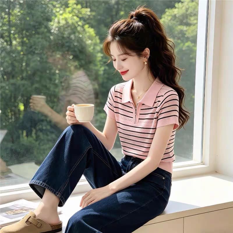 빅 사이즈 빛 럭셔리 여성 의류 여름 새로운 패션 도파민 연령 감소 슬림해 보이는 니트 스웨터 얇은 스타일 반팔 스트라이프 맨위 상세 이미지 3