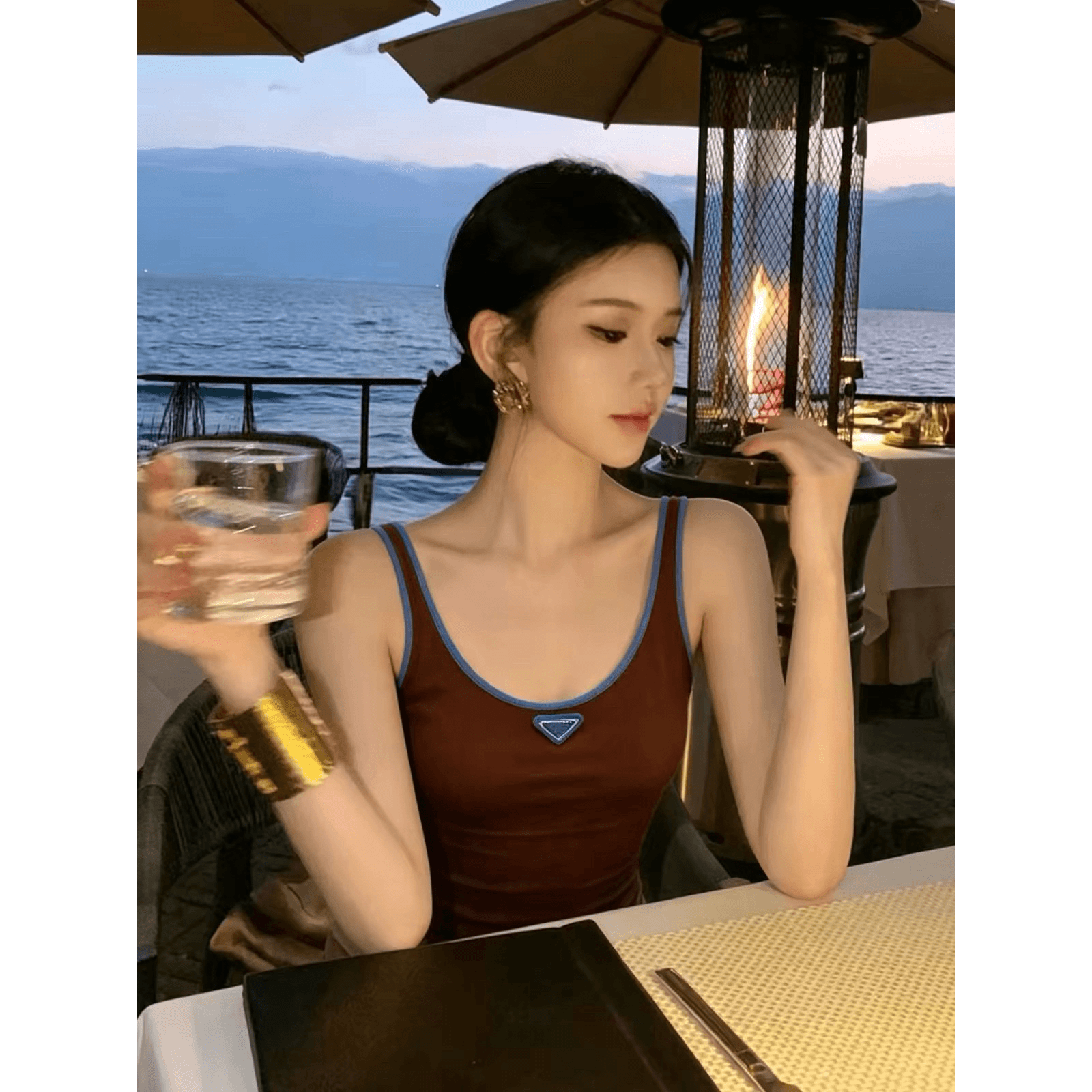 안녕하세요. 팬 팬 fall in d1or 모직물 자카드 프릴 칼라 레이스업 스트라이프 민소매 니트 맨위 이미지 5