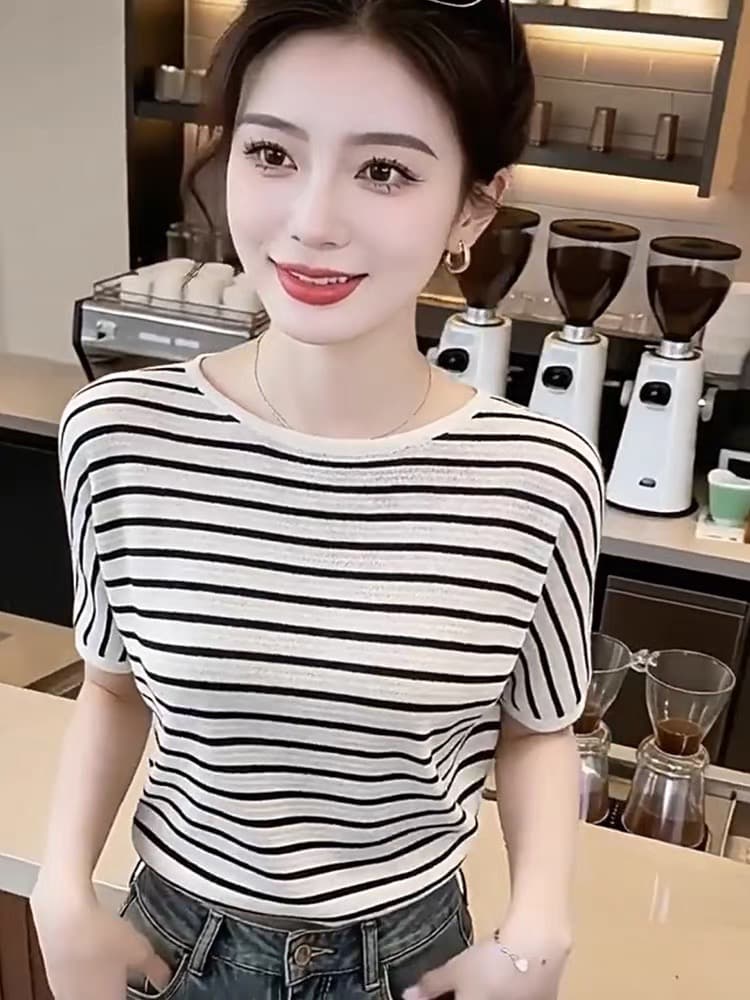 프랑스식 느긋한 바람 디자인 센스 기본 셔츠 루즈핏 슬림해 보이는 스트라이프 니트 얇은 스타일 반팔 티셔츠 여성 의류 맨위 트렌디 이미지 4