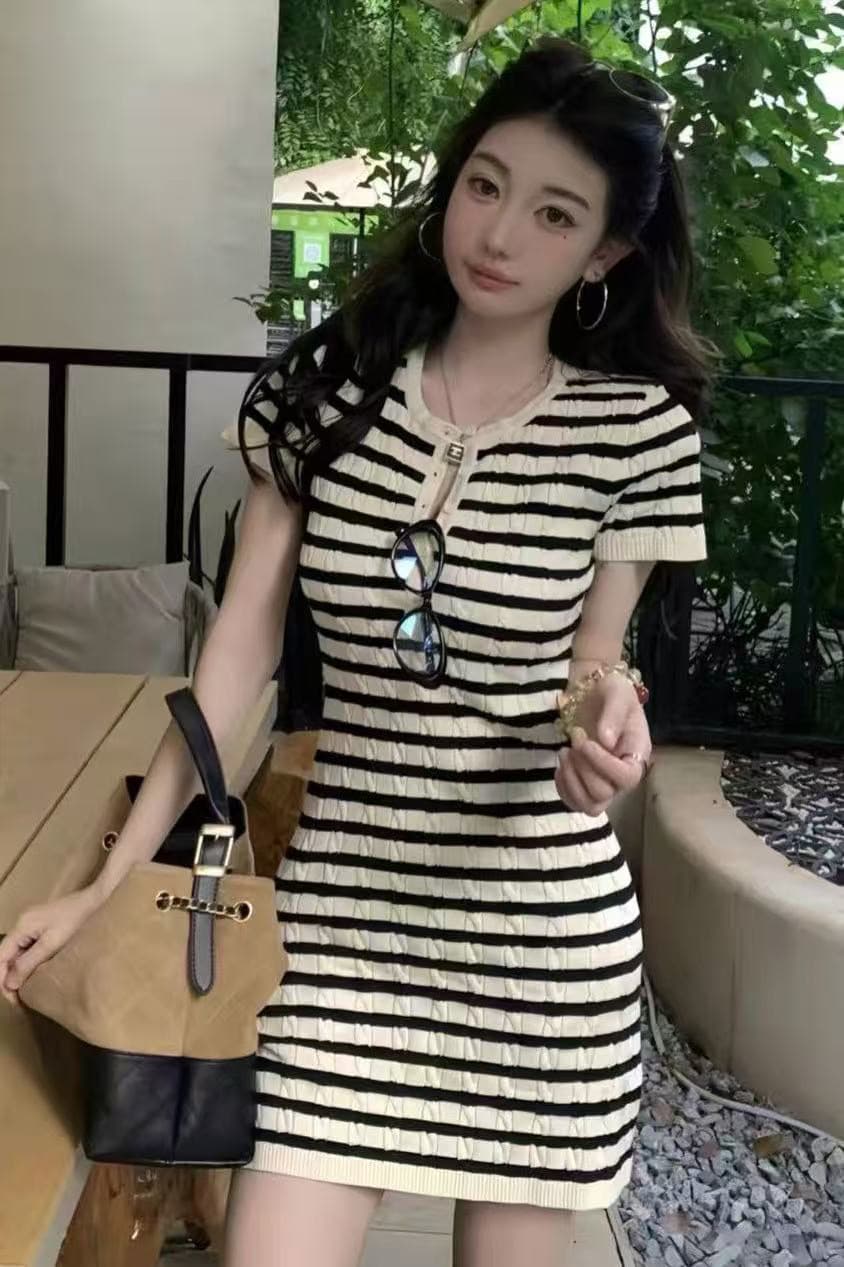 작은 대중 몸매 가꾸기 슬림해 보이는 품격 하이웨이스트 패치워크 스트라이프 여성 드레스 여름 캐주얼 다용도 롱 스커트 타이트 스커트 상세 이미지 1